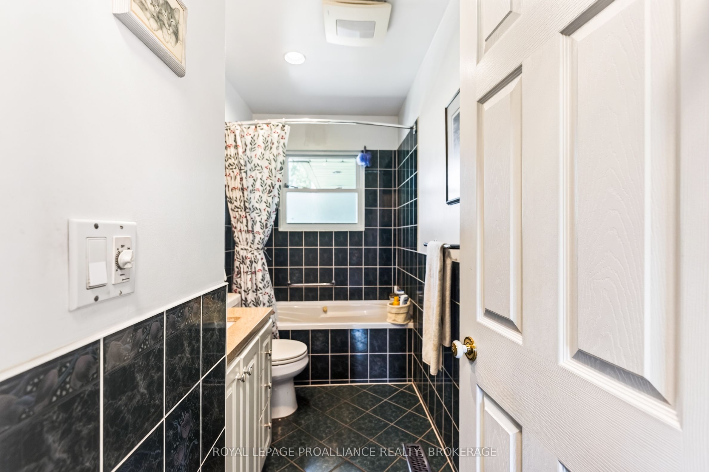 1424 Heath Street Property Photo 18