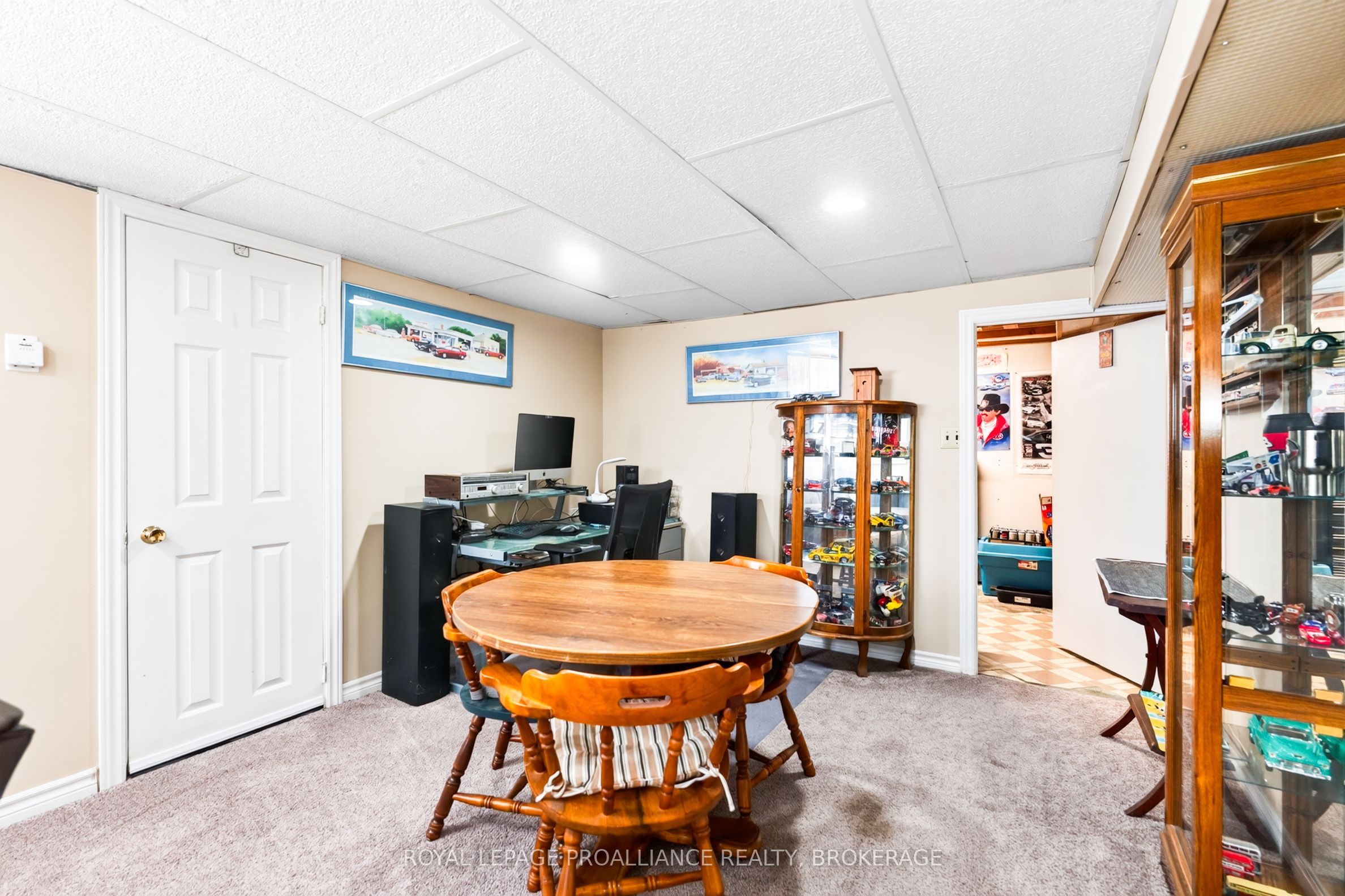 1424 Heath Street Property Photo 28