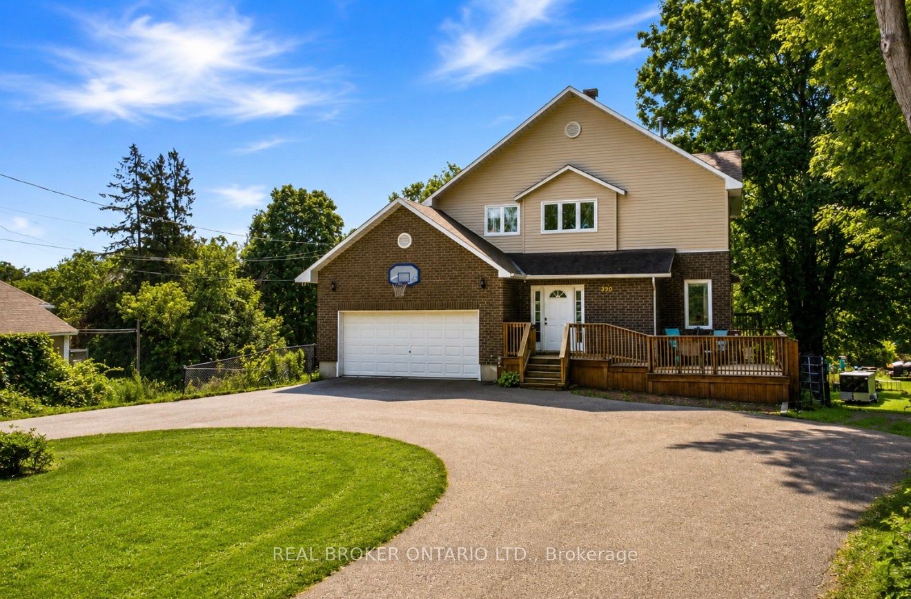 320 Clothier Street W Property Photo 1