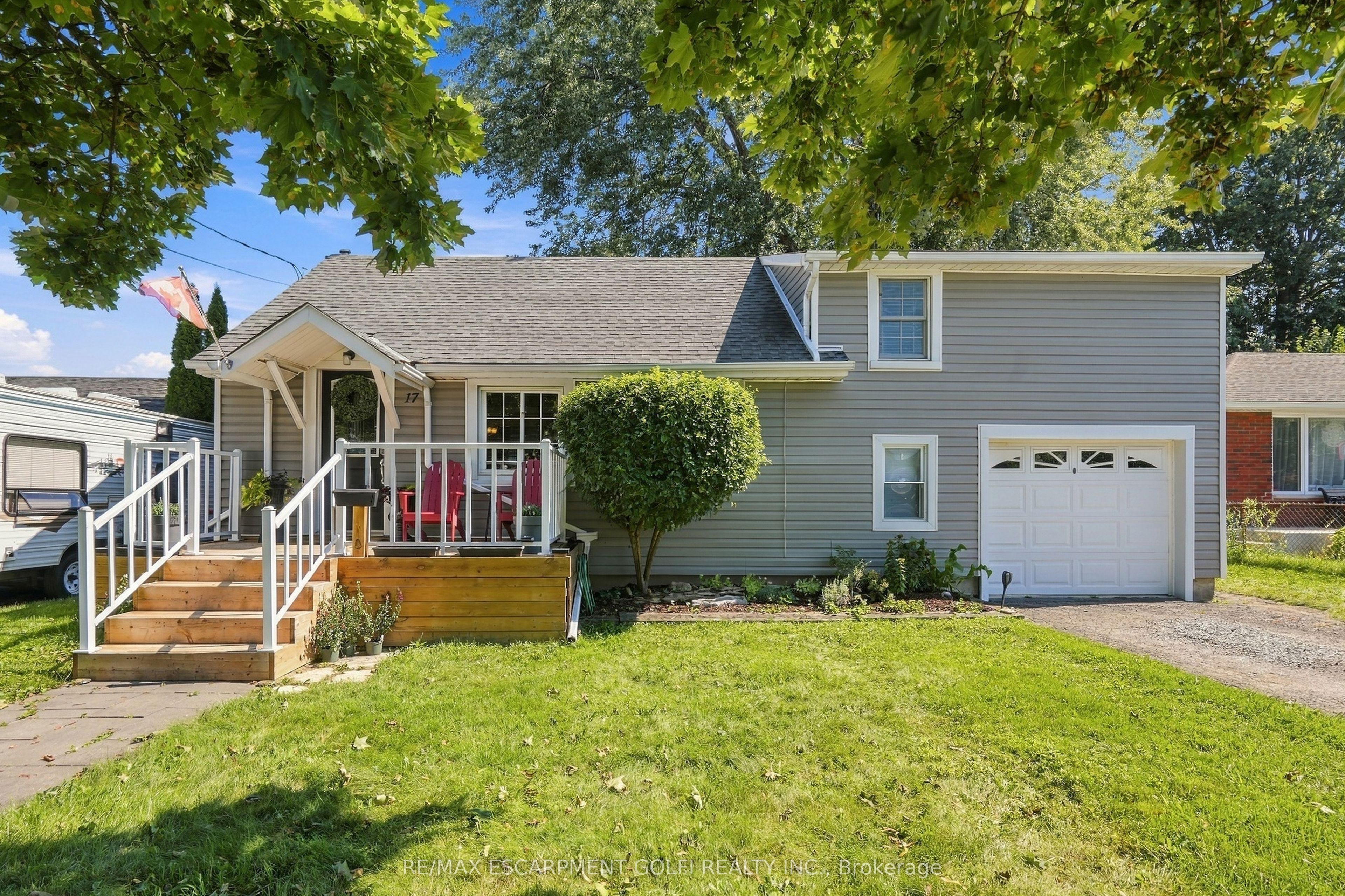 17 Foxglove Avenue Property Photo 1