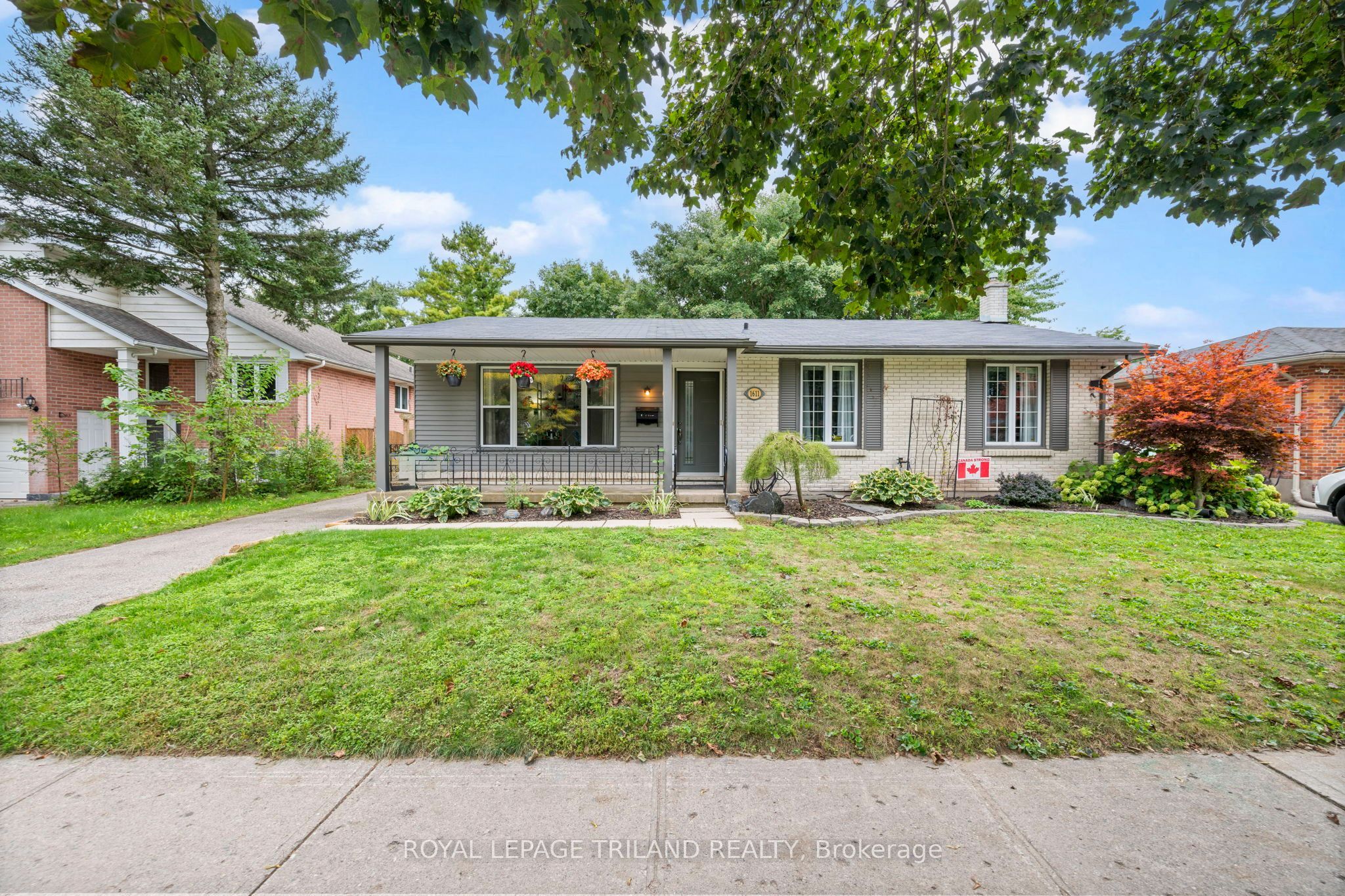 1611 Trossacks Avenue Property Photo 1