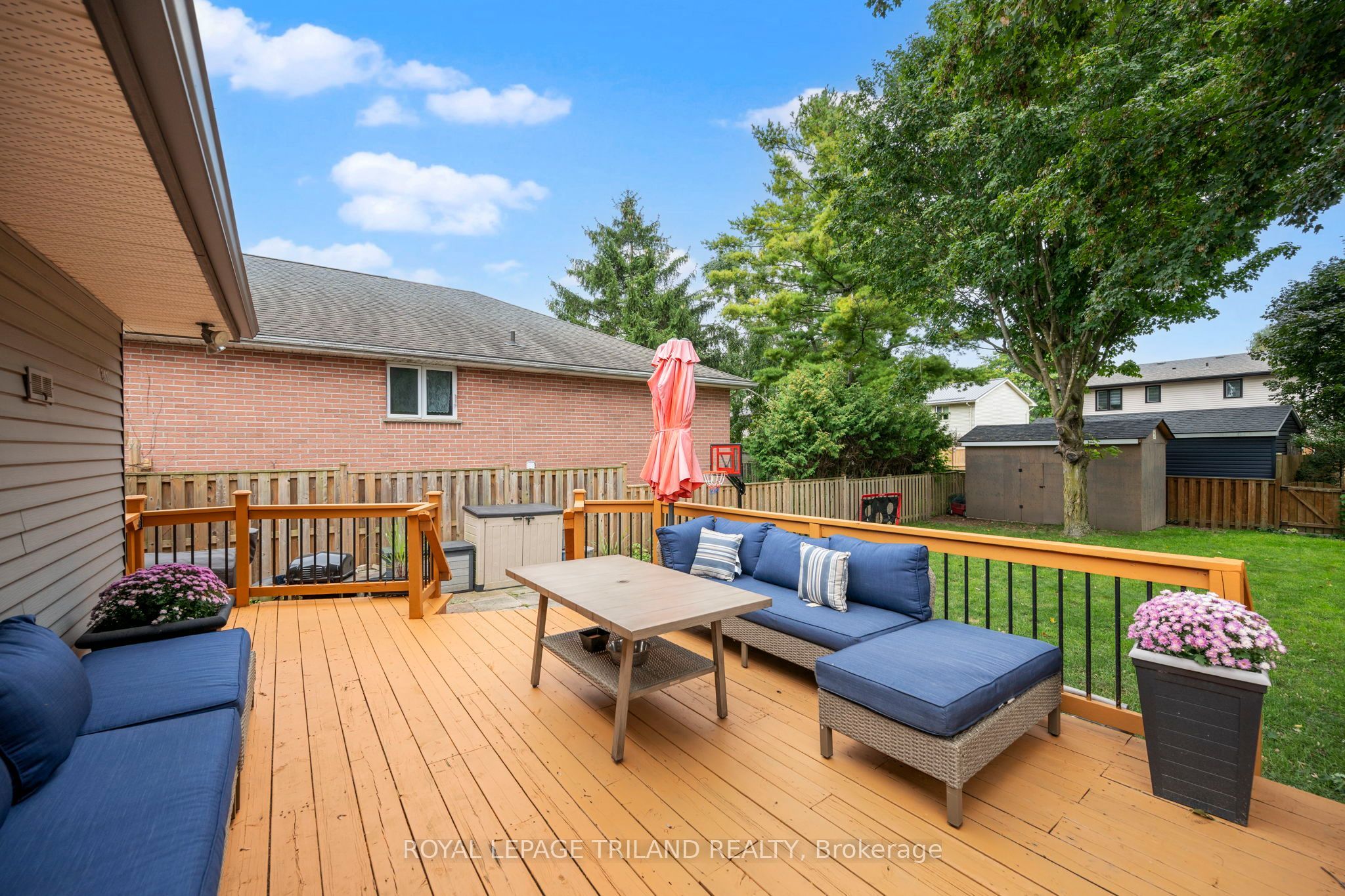 1611 Trossacks Avenue Property Photo 14