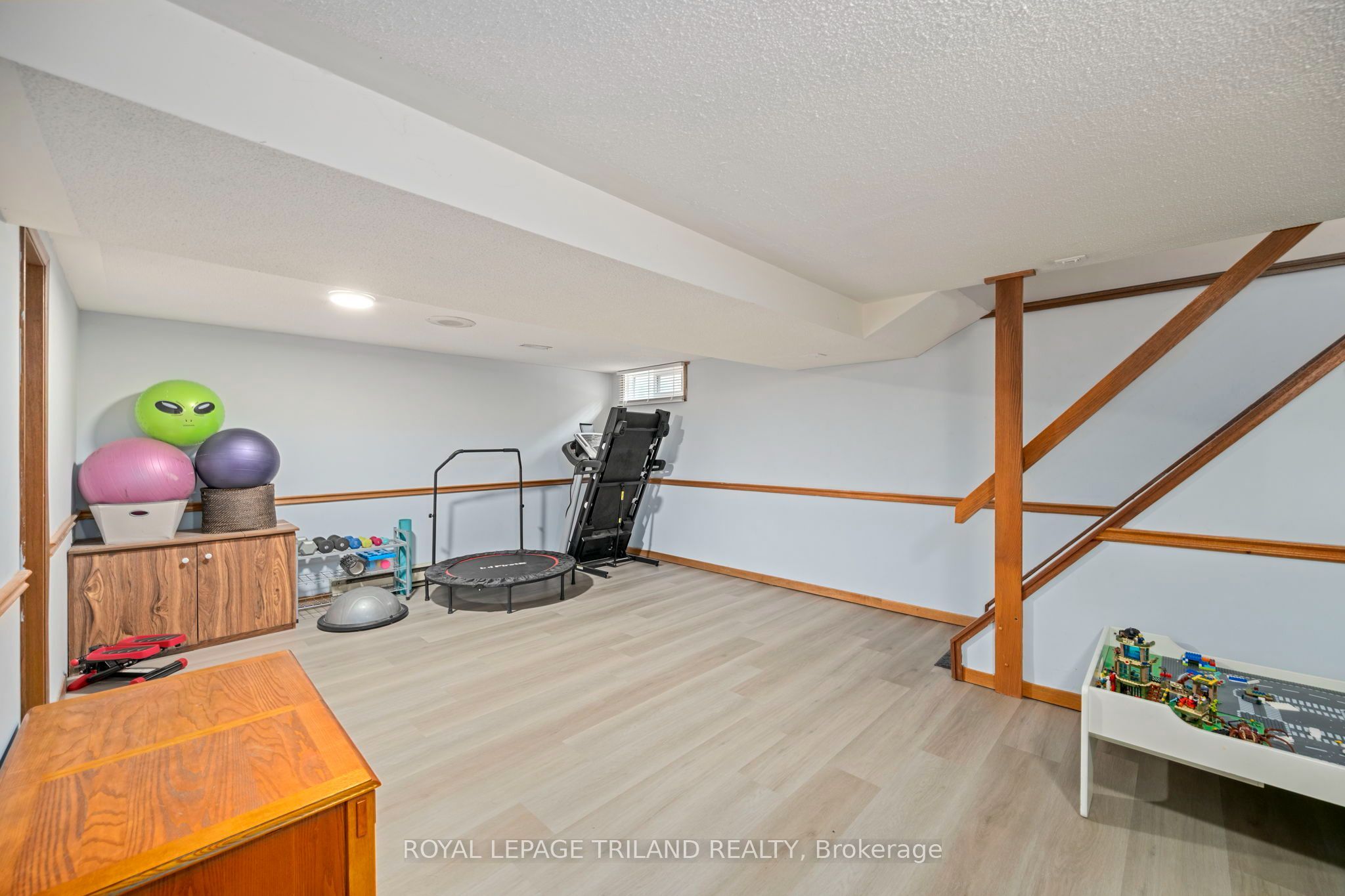 1611 Trossacks Avenue Property Photo 21