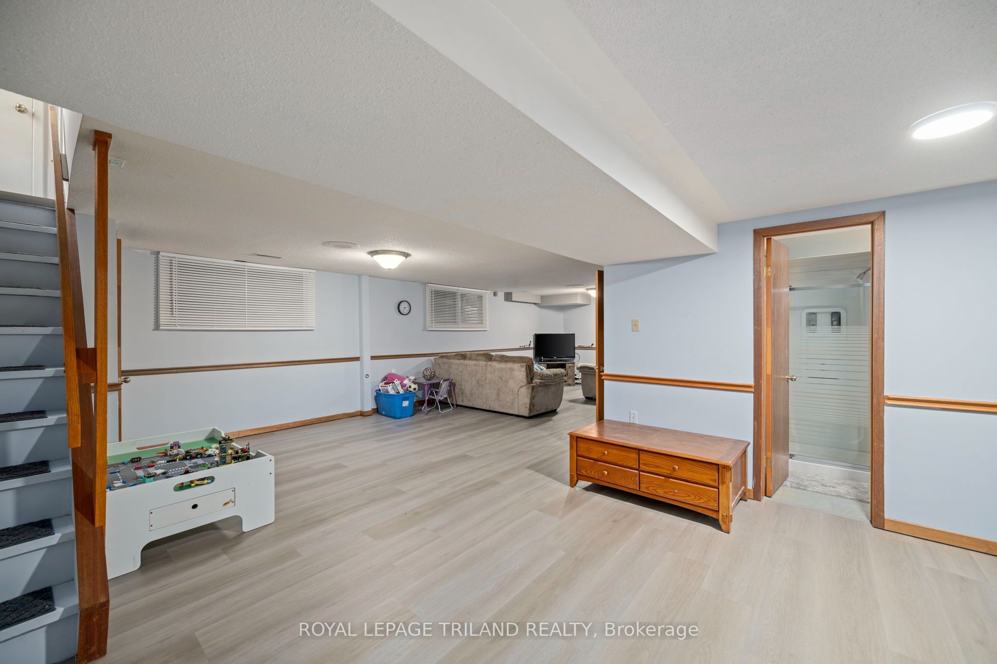 1611 Trossacks Avenue Property Photo 22