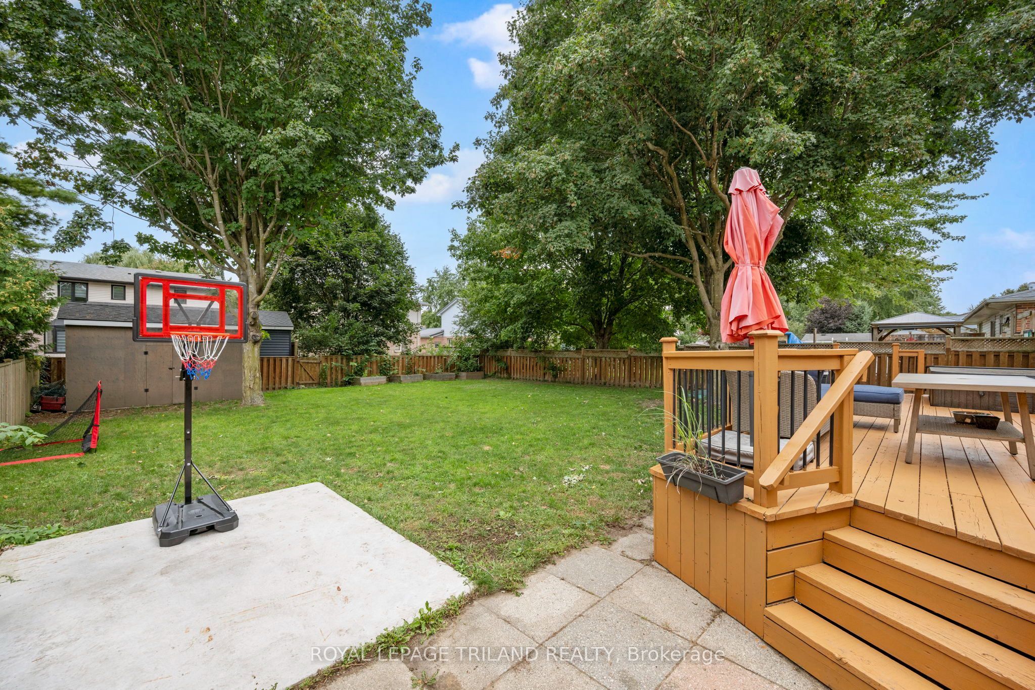 1611 Trossacks Avenue Property Photo 28