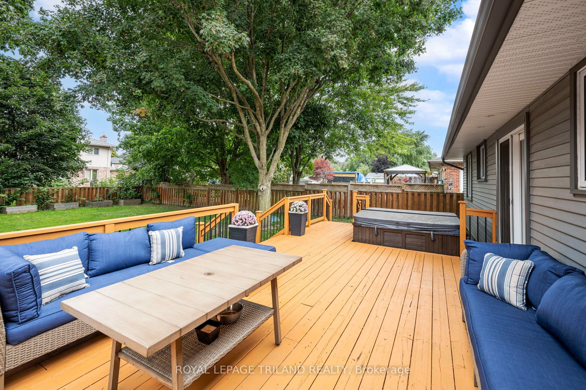 1611 Trossacks Avenue Property Photo 30