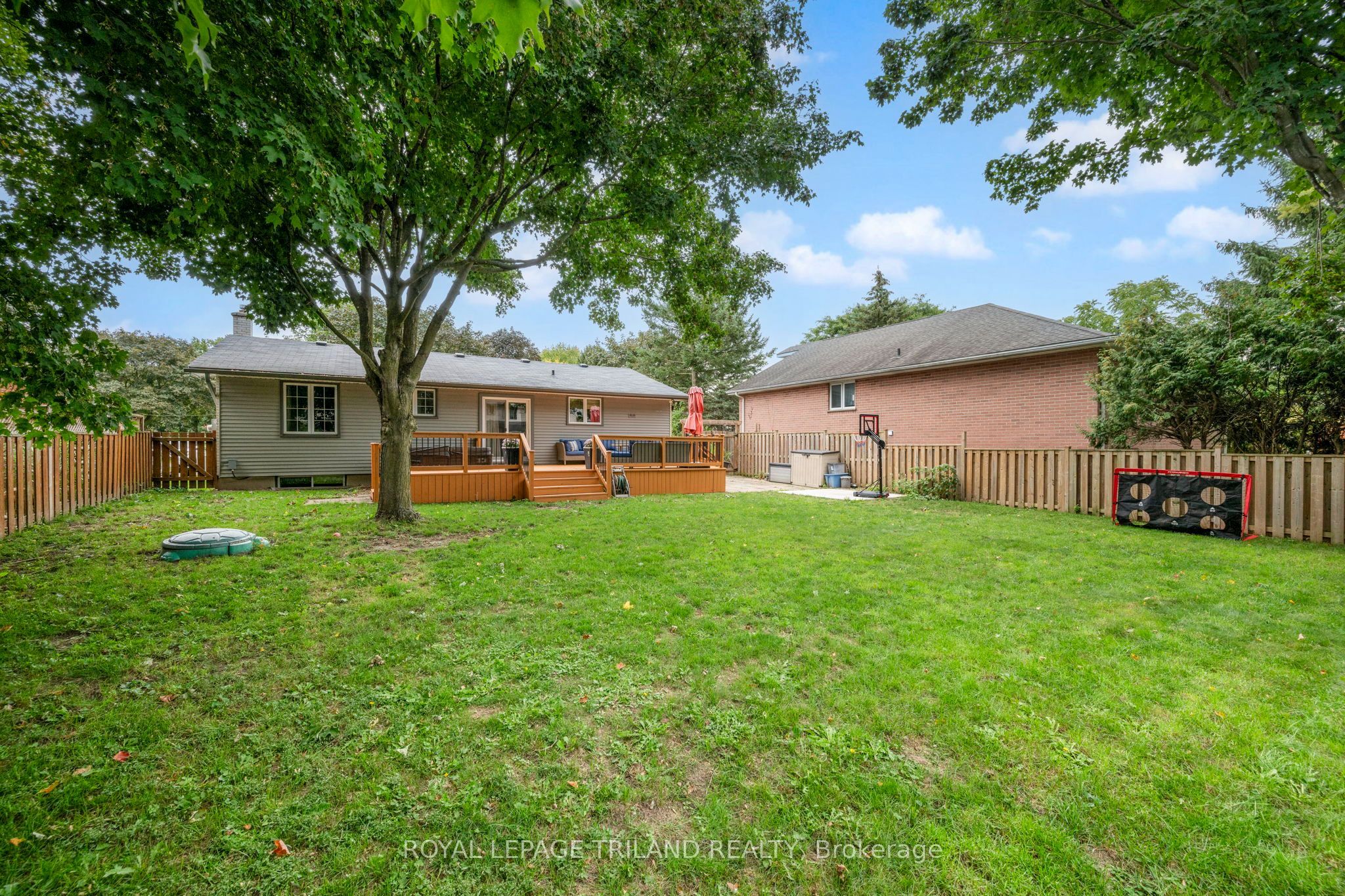 1611 Trossacks Avenue Property Photo 33