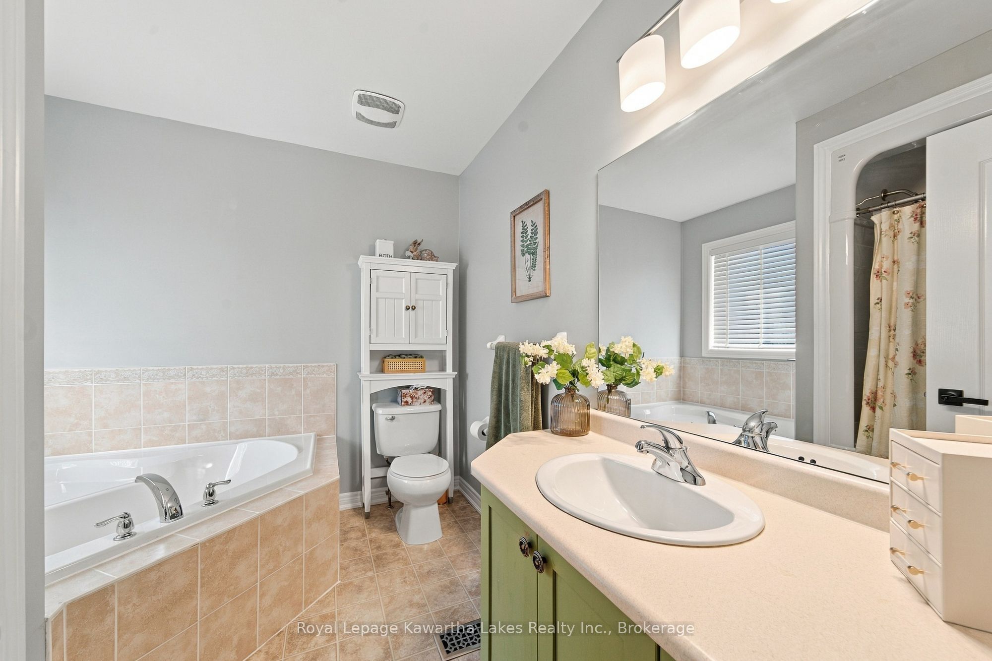 12 Lucas Crescent Property Photo 36