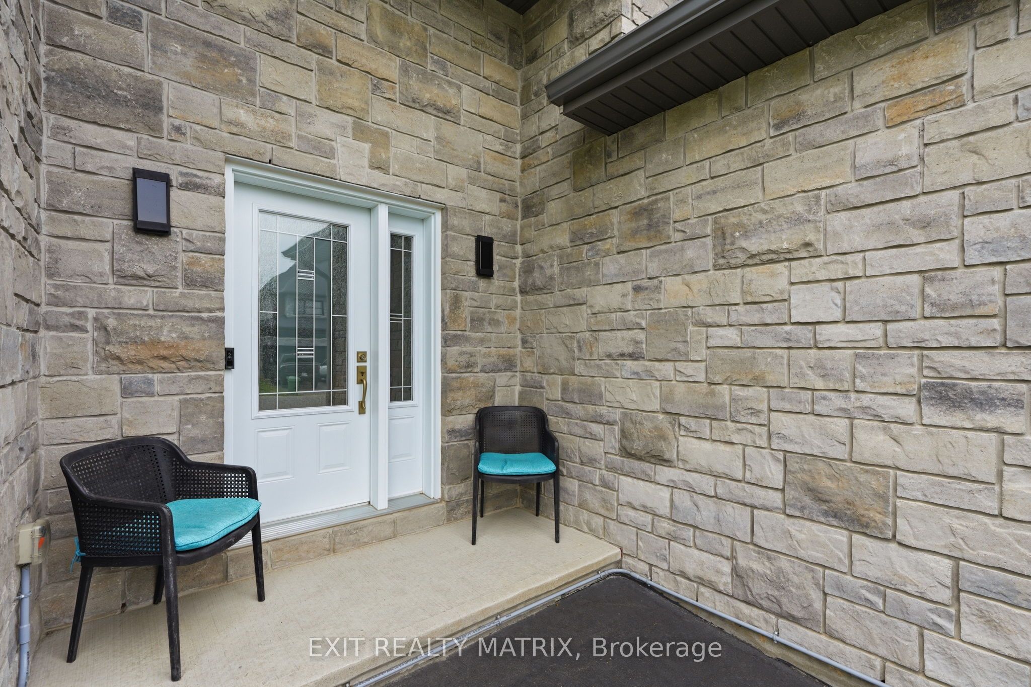 309 Colmar Street Property Photo 2