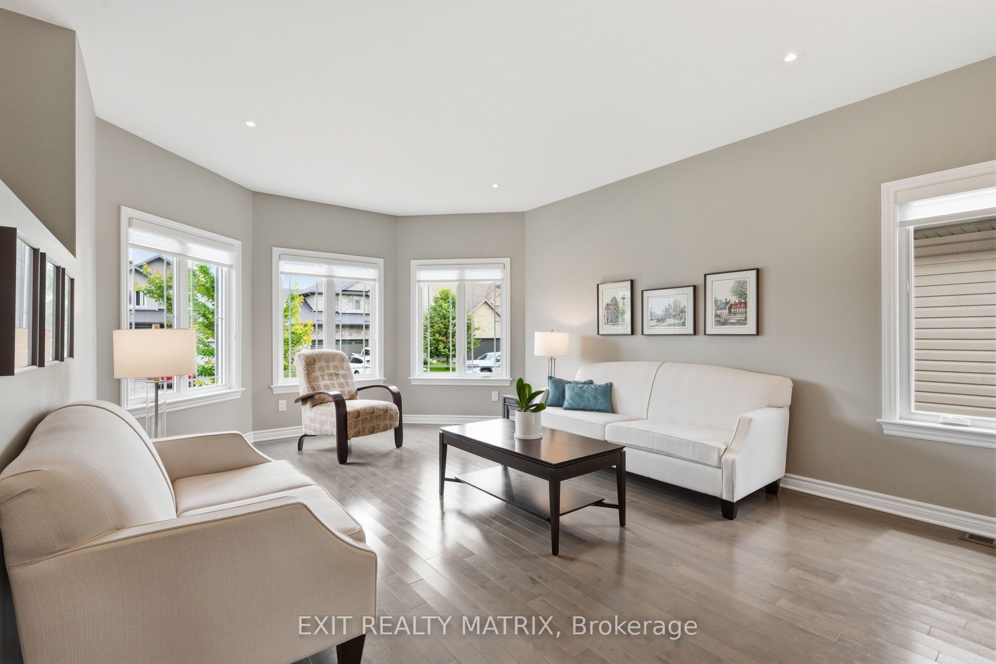 309 Colmar Street Property Photo 4