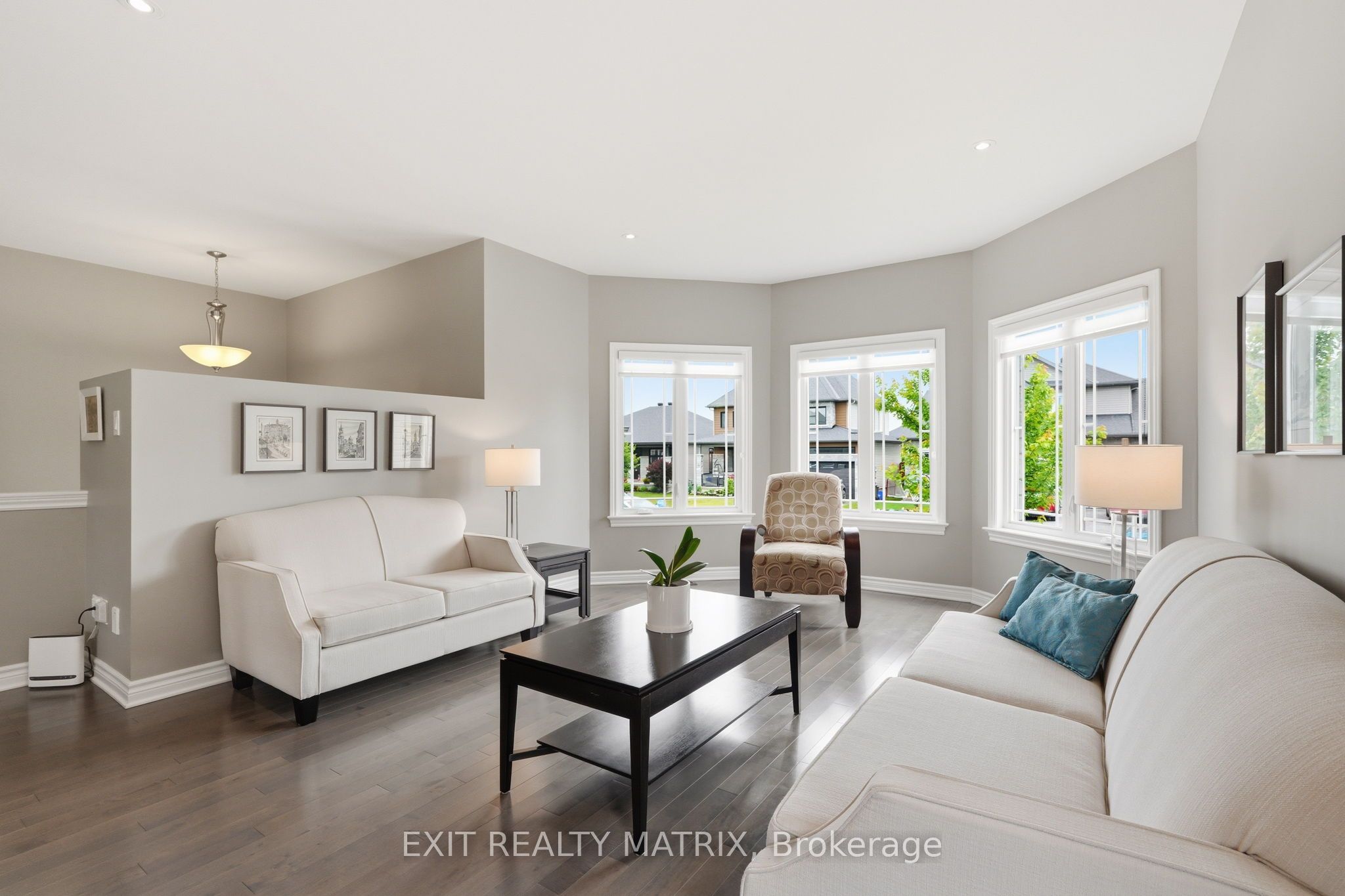 309 Colmar Street Property Photo 5
