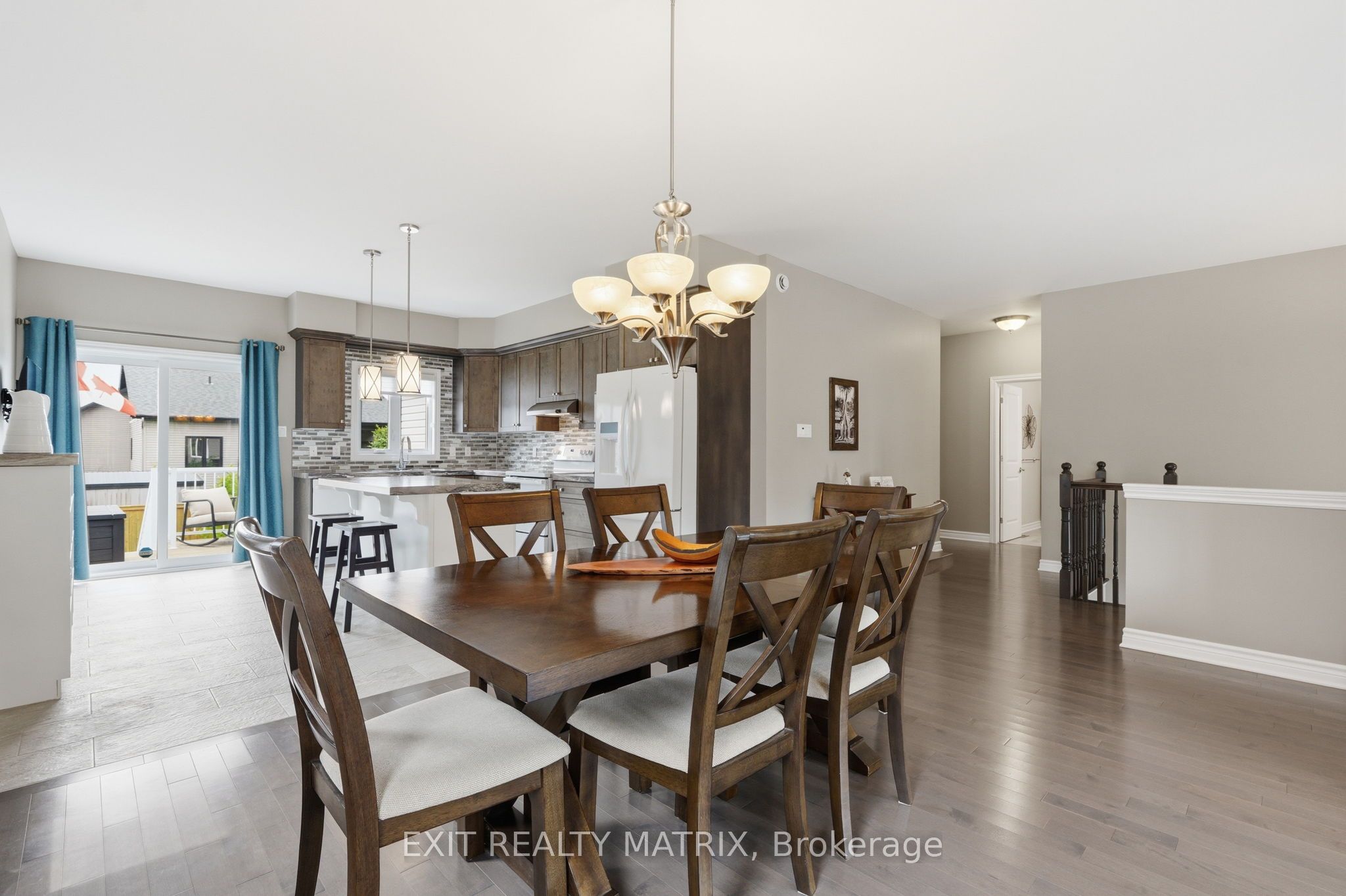309 Colmar Street Property Photo 9