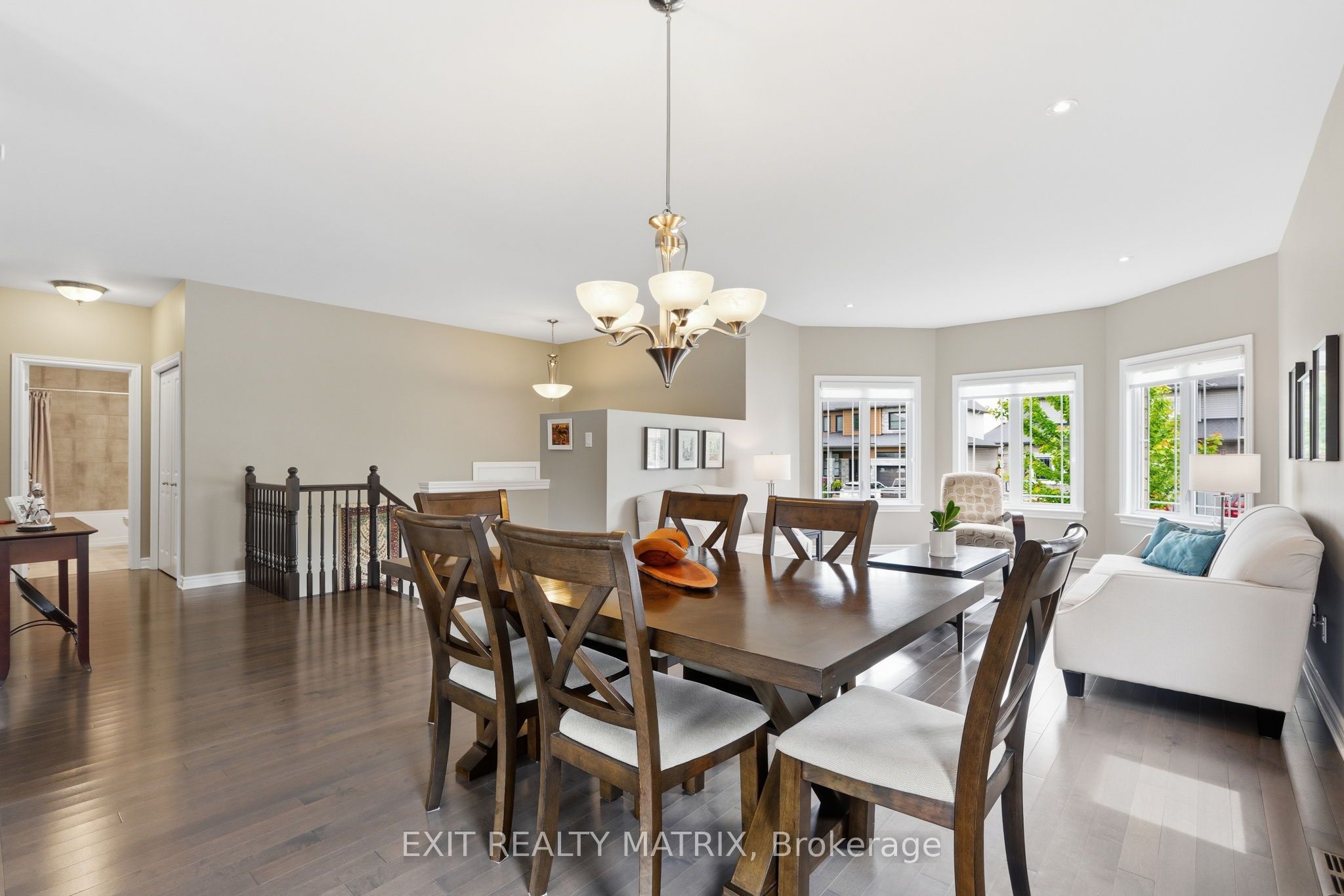 309 Colmar Street Property Photo 10