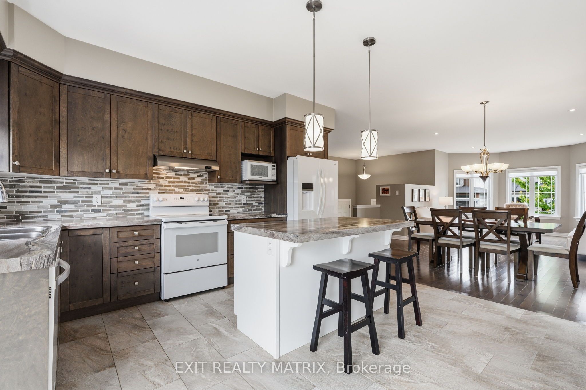309 Colmar Street Property Photo 14