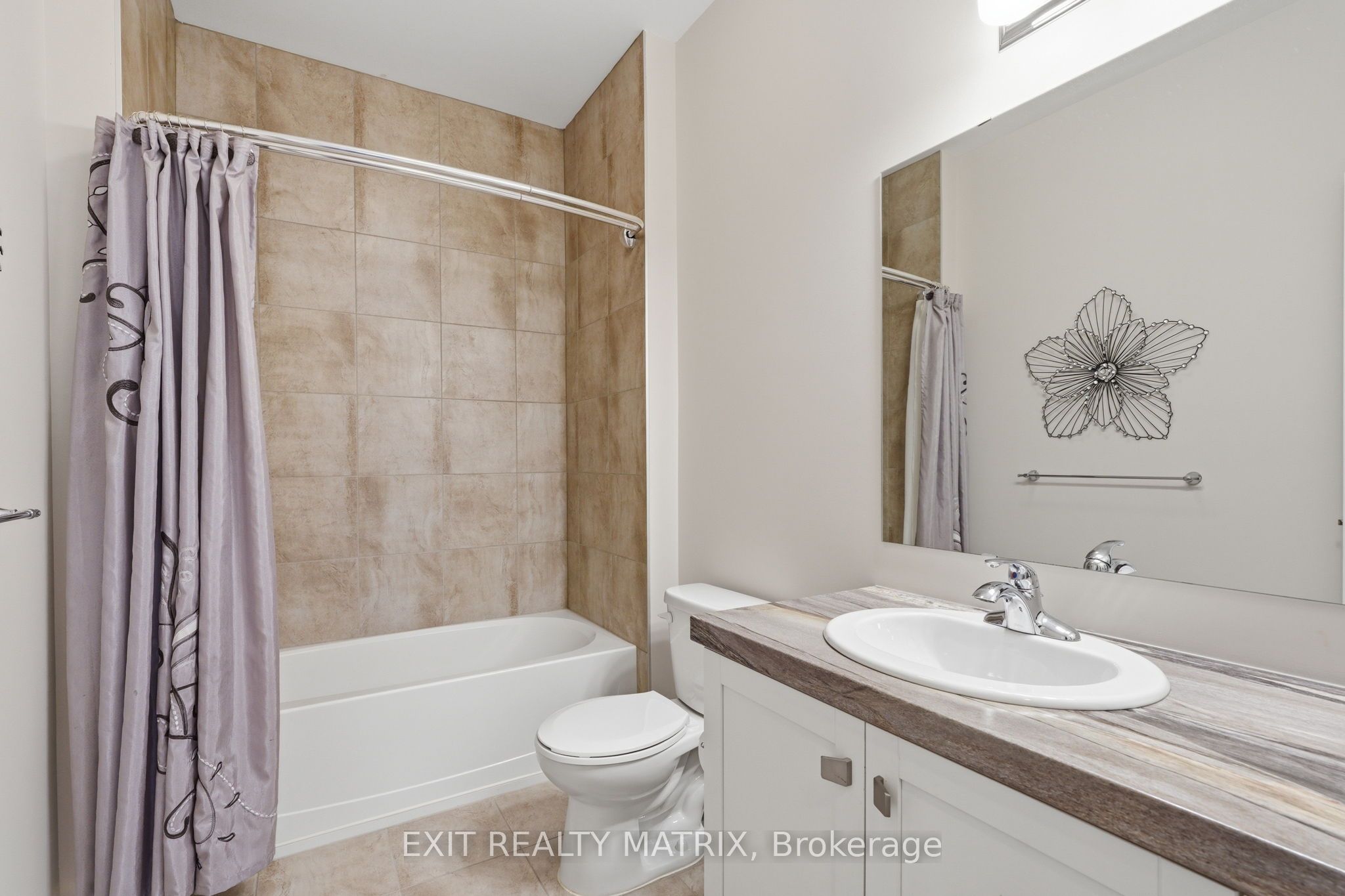 309 Colmar Street Property Photo 15