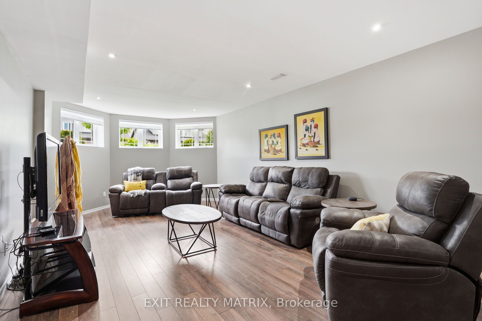 309 Colmar Street Property Photo 21