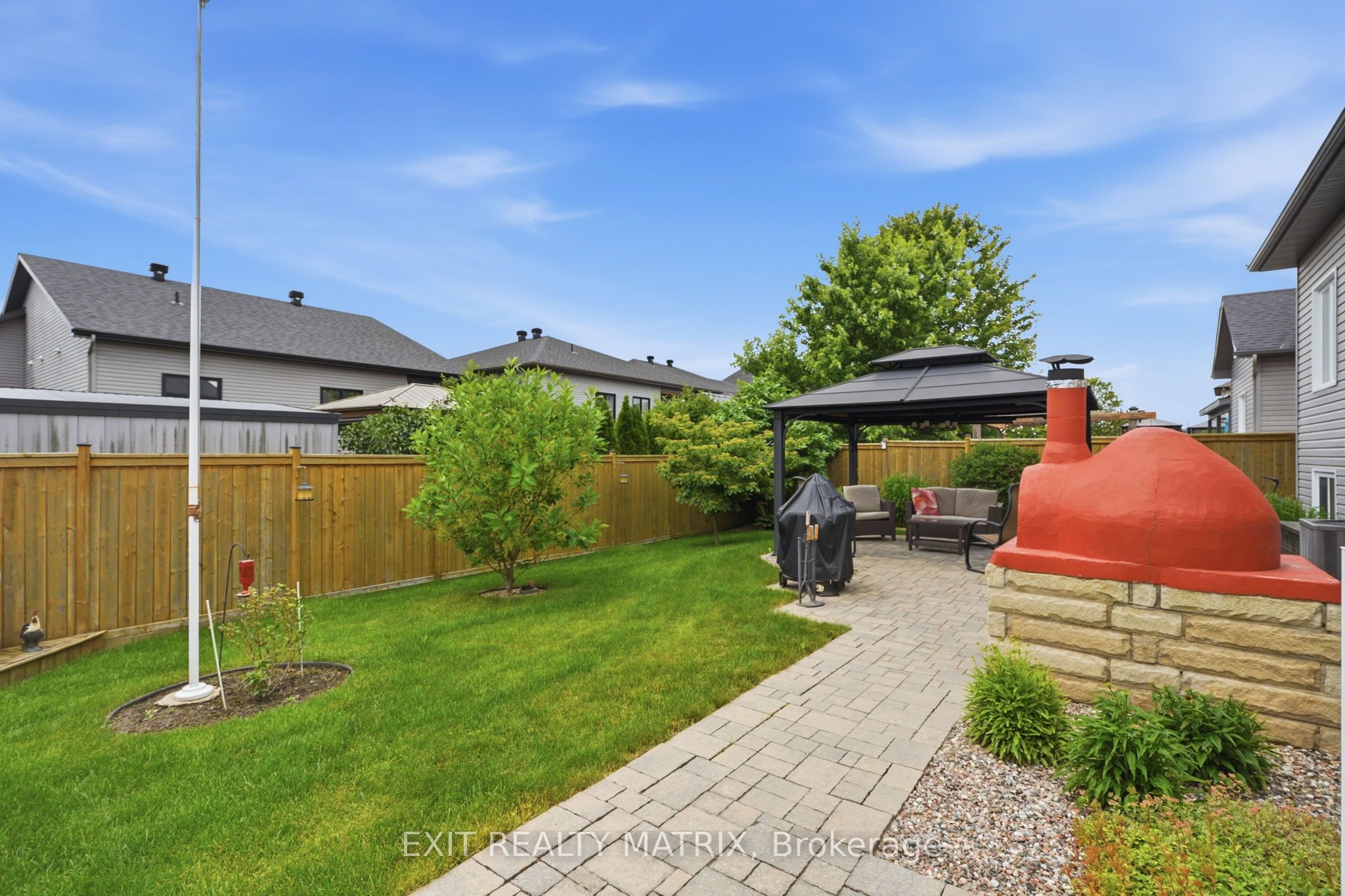 309 Colmar Street Property Photo 32