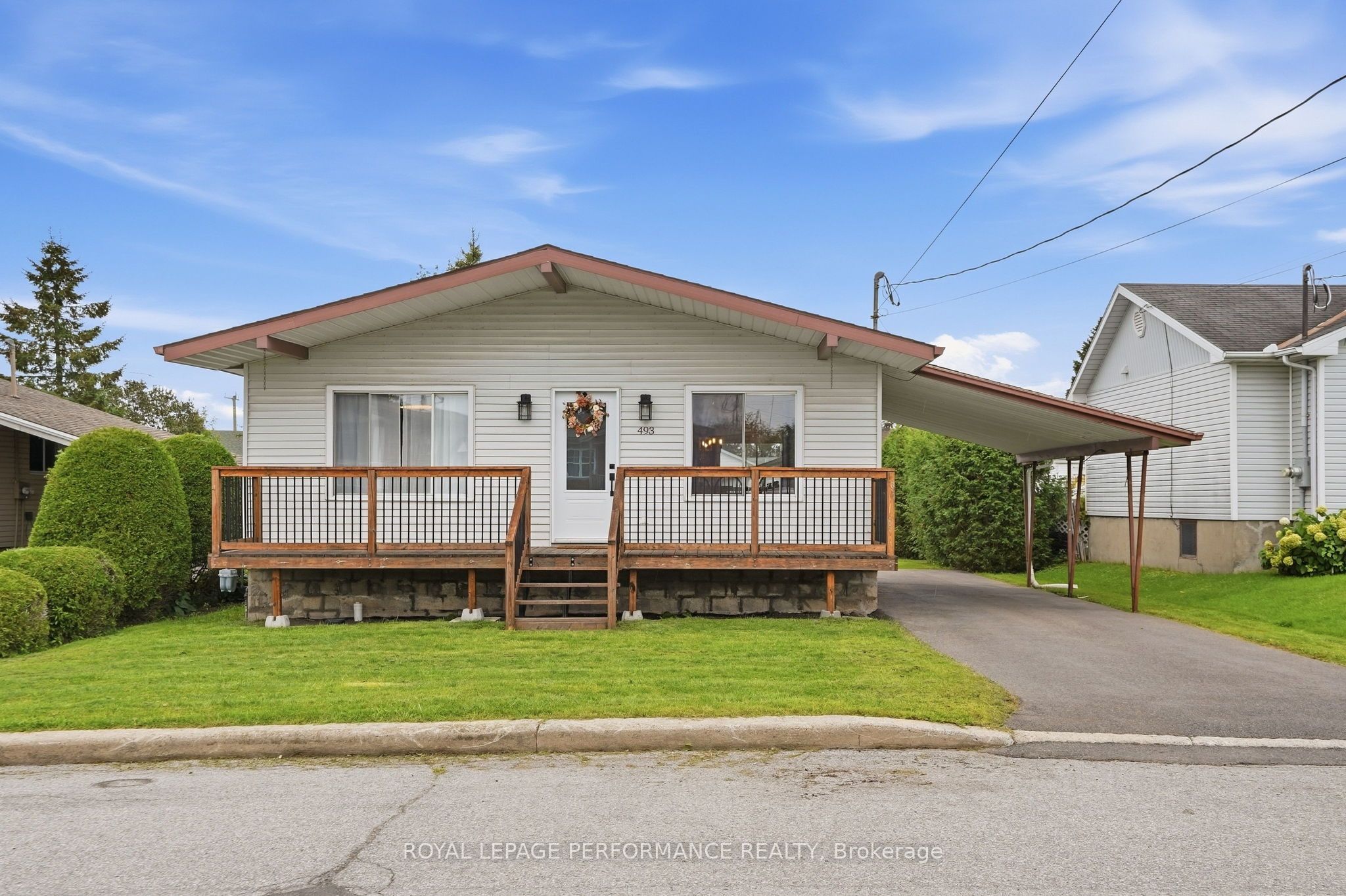 493 Catherine Street Property Photo 1