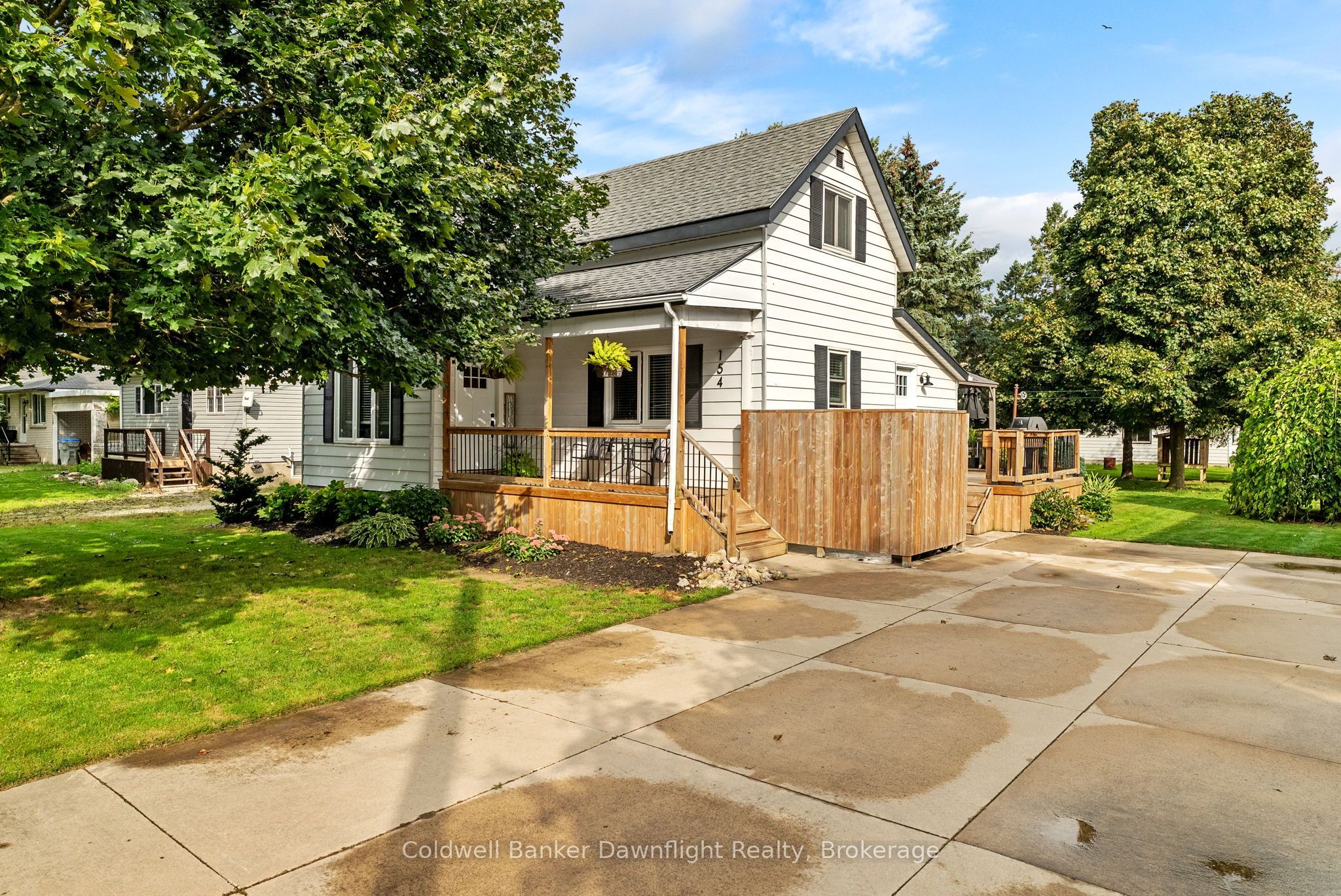 154 Richmond Street Property Photo 1