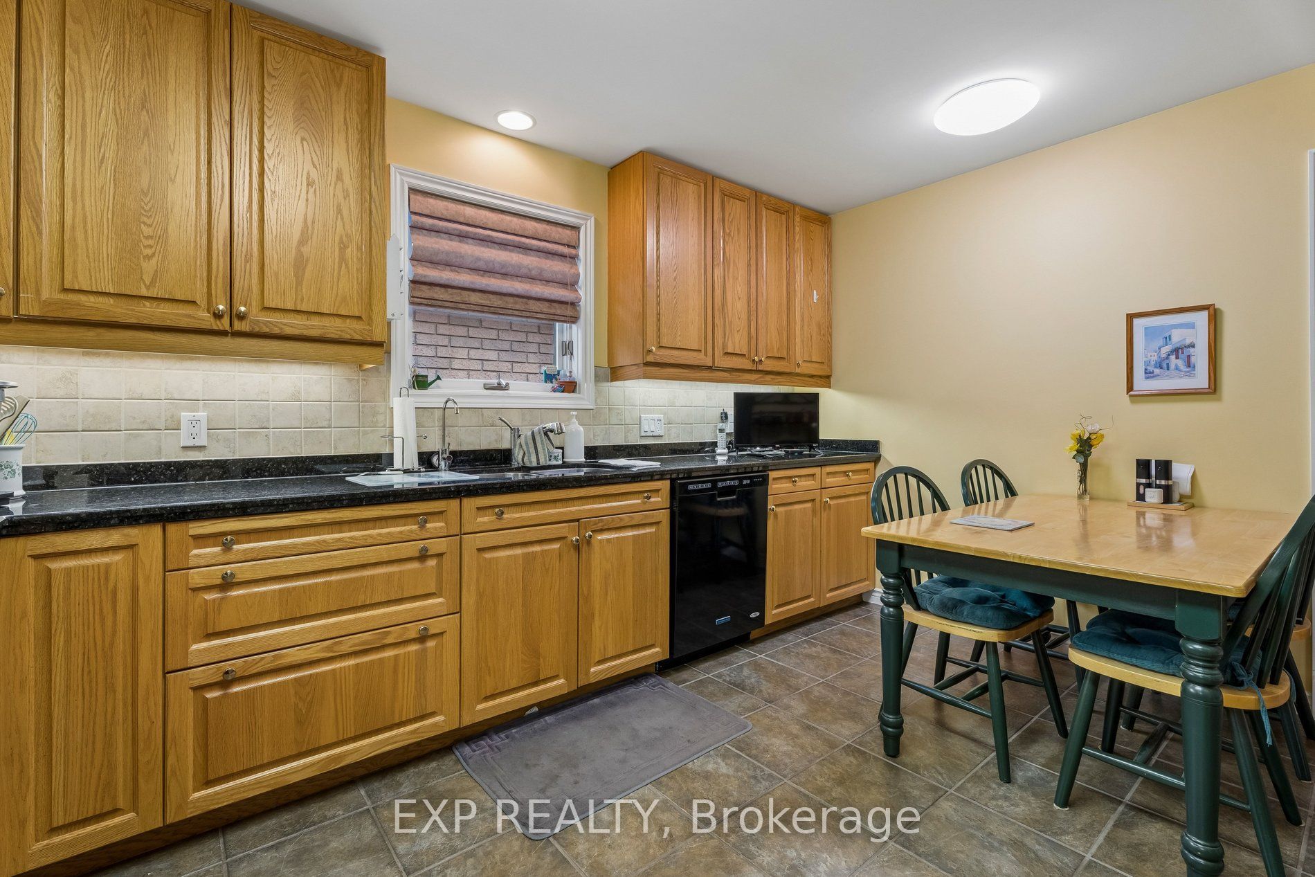 152 Dufferin Avenue 8 Property Photo 20