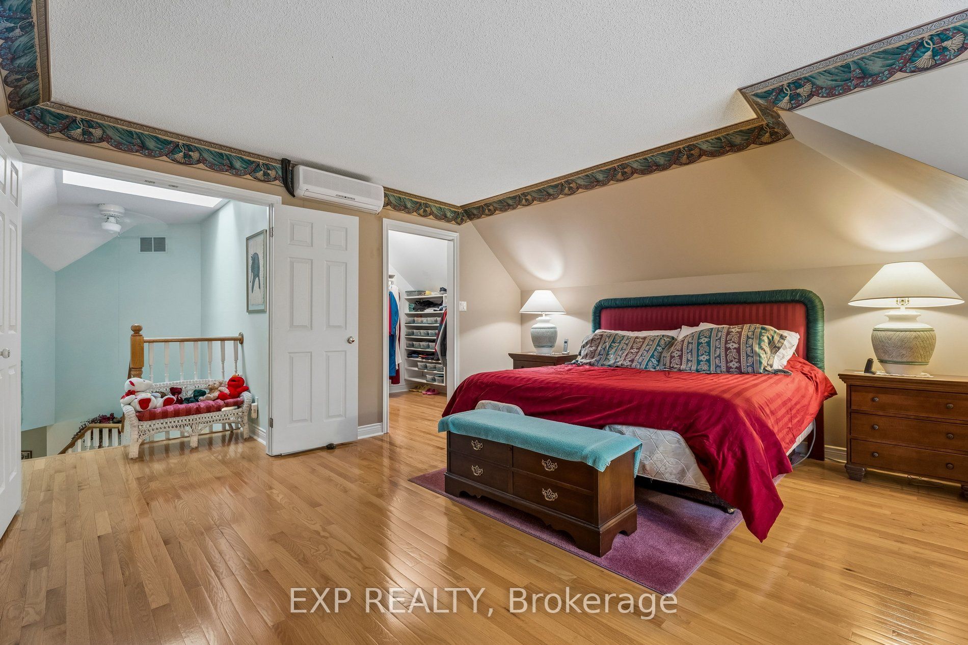 152 Dufferin Avenue 8 Property Photo 28