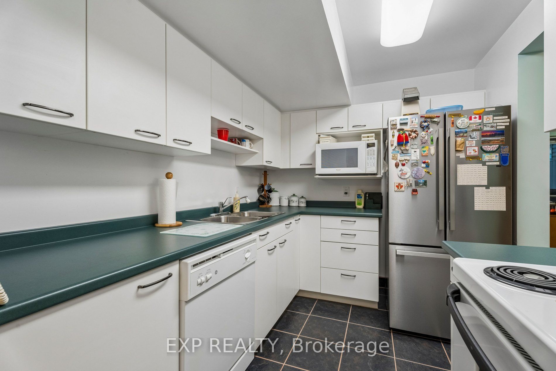 152 Dufferin Avenue 8 Property Photo 37
