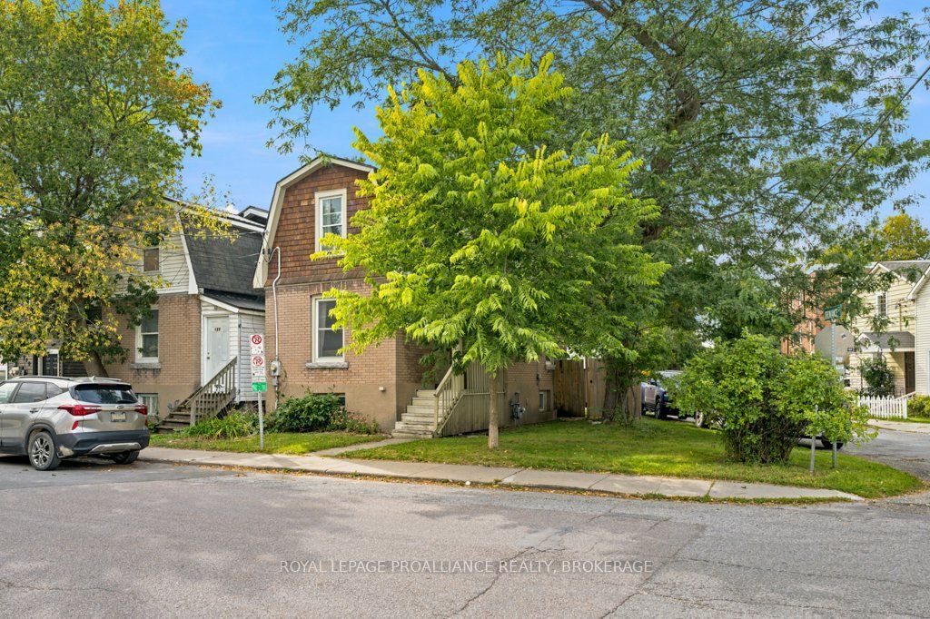 384 Barrie Street Property Photo 1