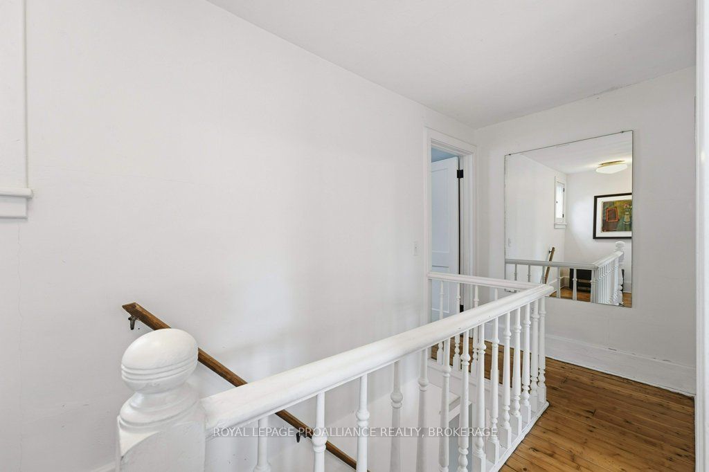 384 Barrie Street Property Photo 13