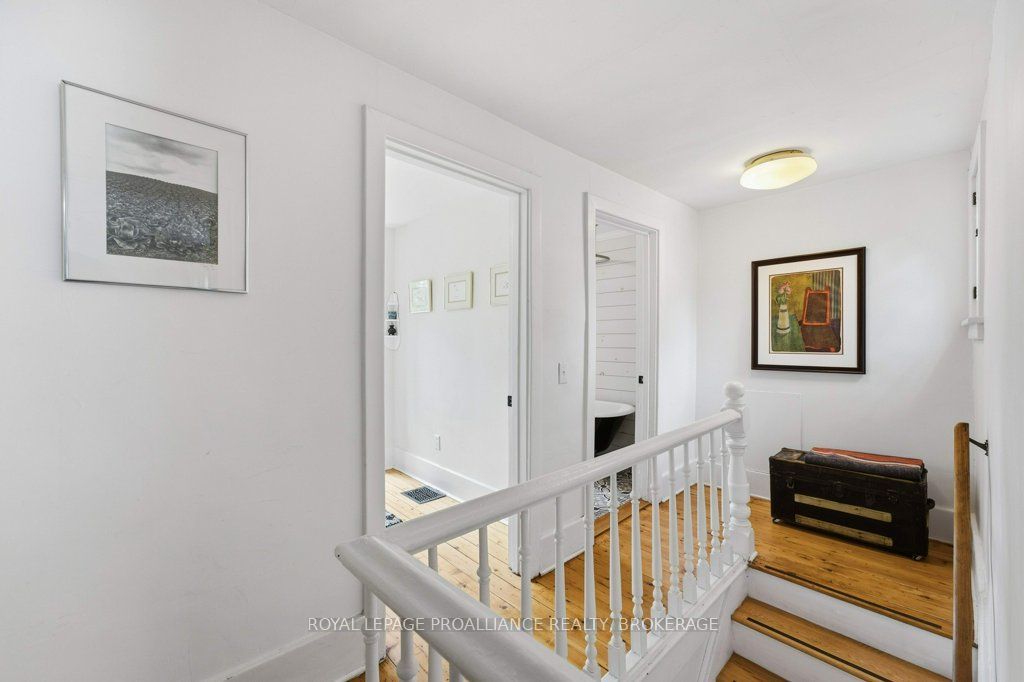 384 Barrie Street Property Photo 14