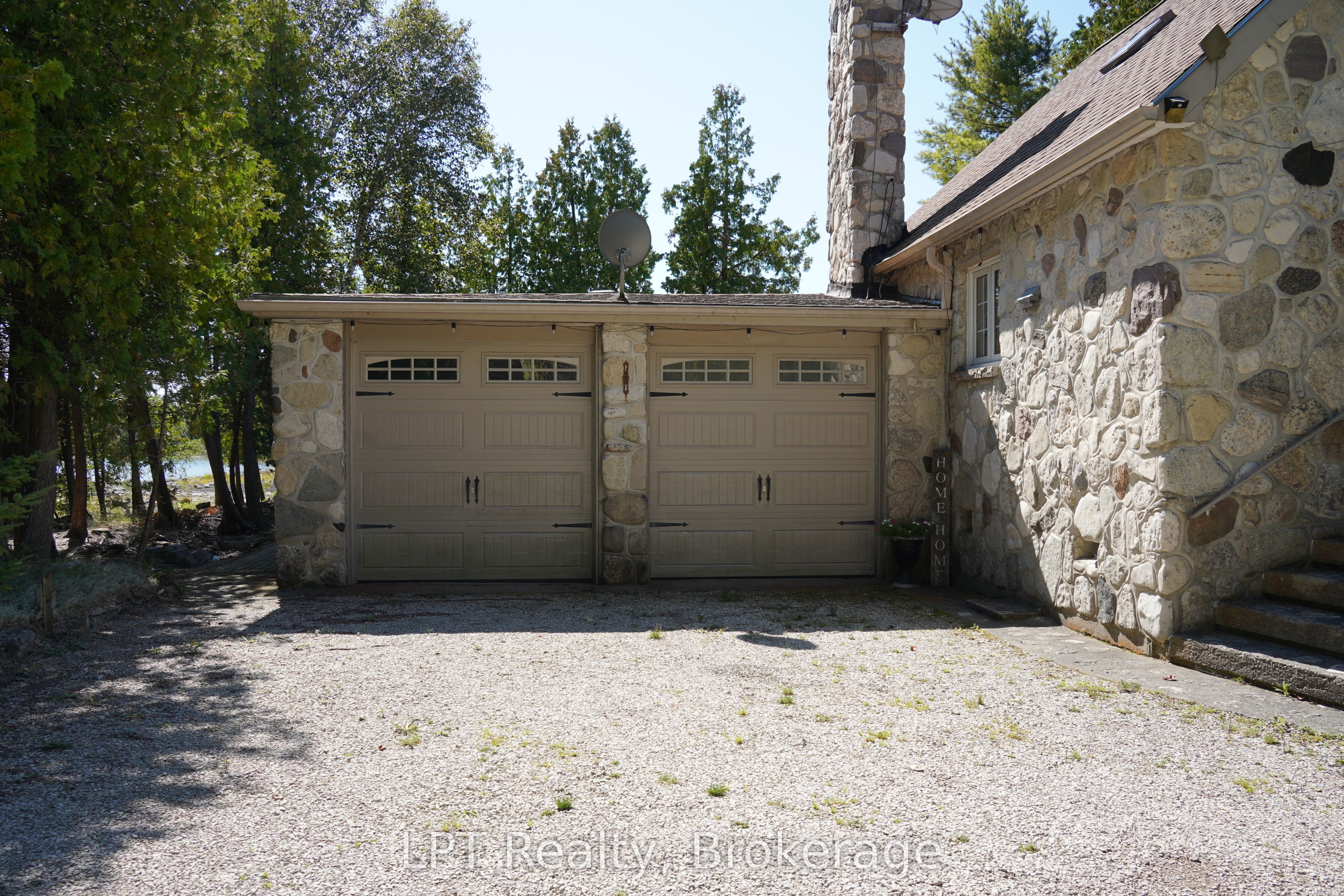 67 Mcivor Drive Property Photo 6