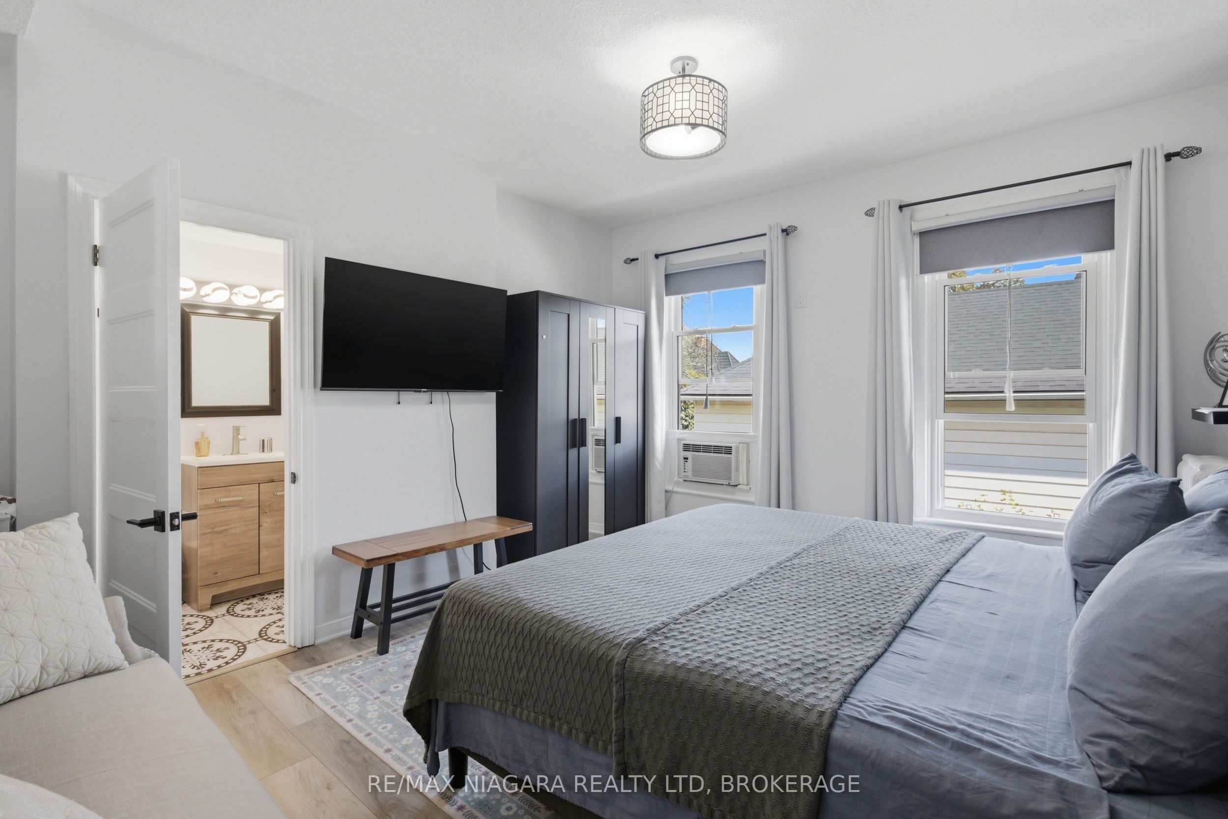 4291 Simcoe Street Property Photo 17