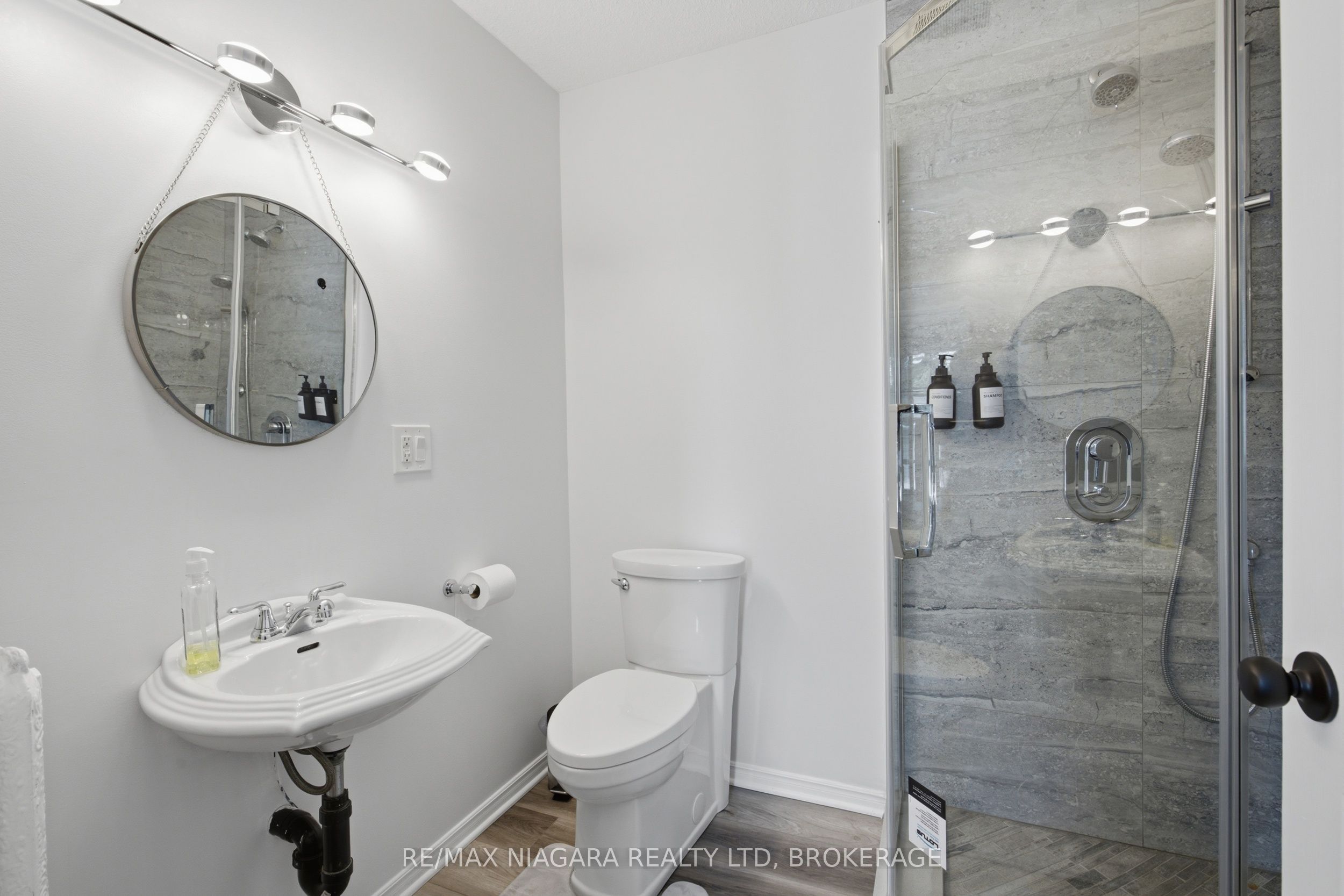 4291 Simcoe Street Property Photo 30