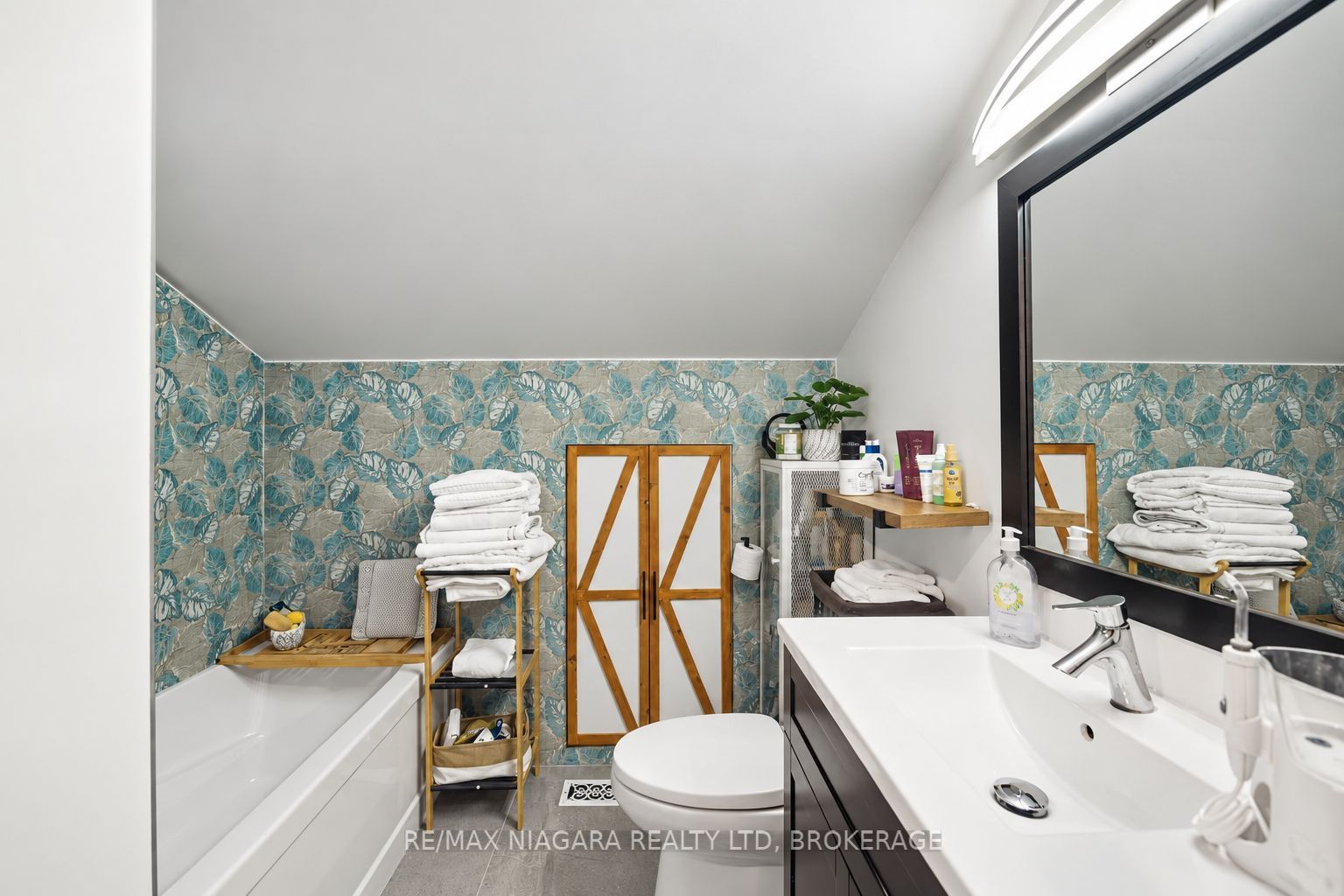 4291 Simcoe Street Property Photo 42
