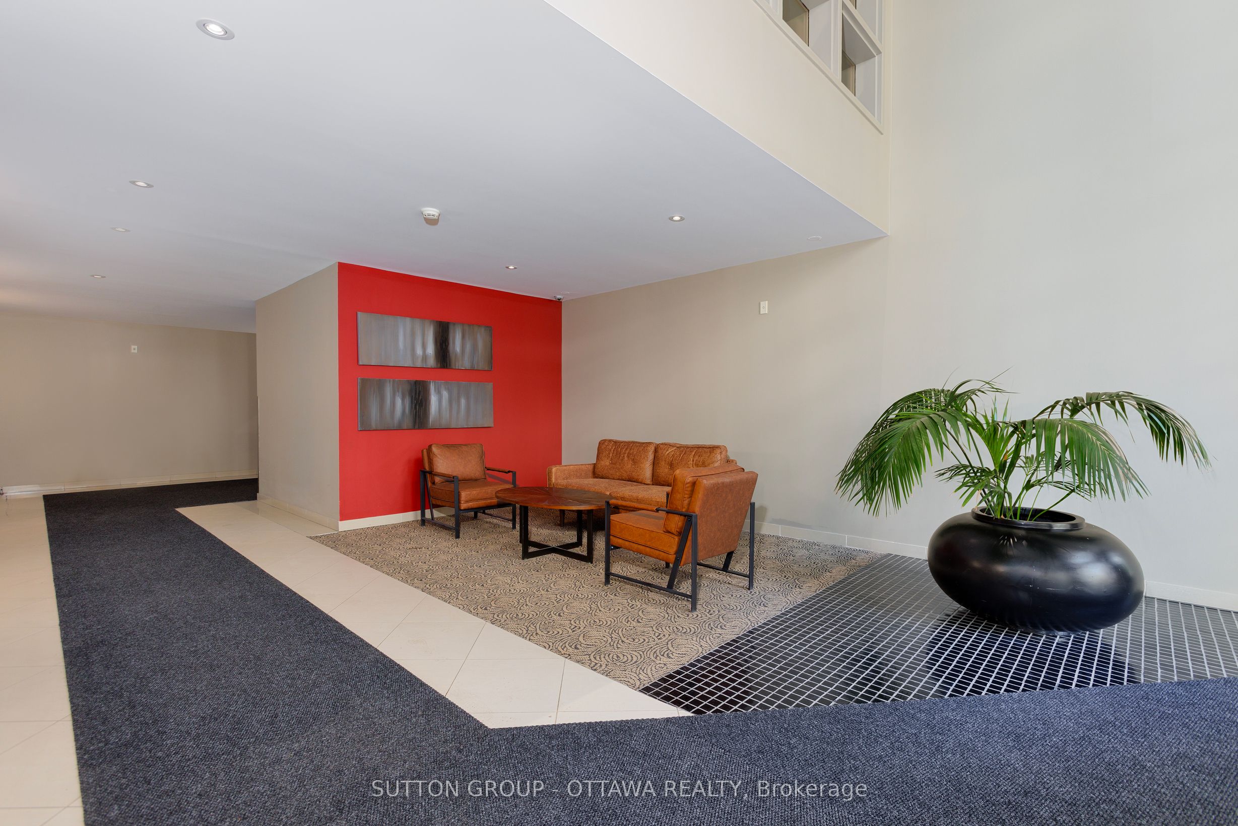 138 Somerset Street W 508 Property Photo 14