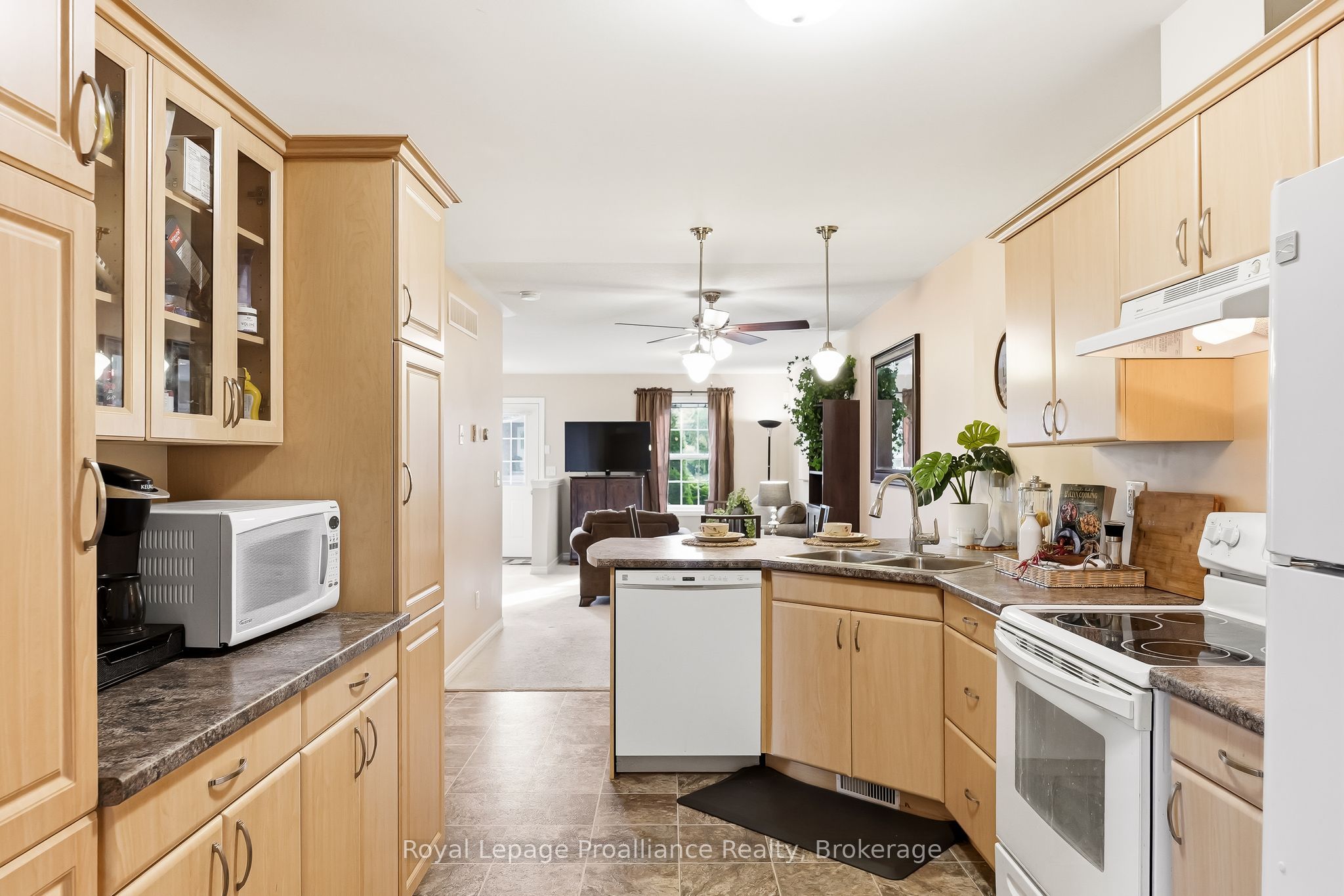 23 Empire Boulevard Property Photo 19