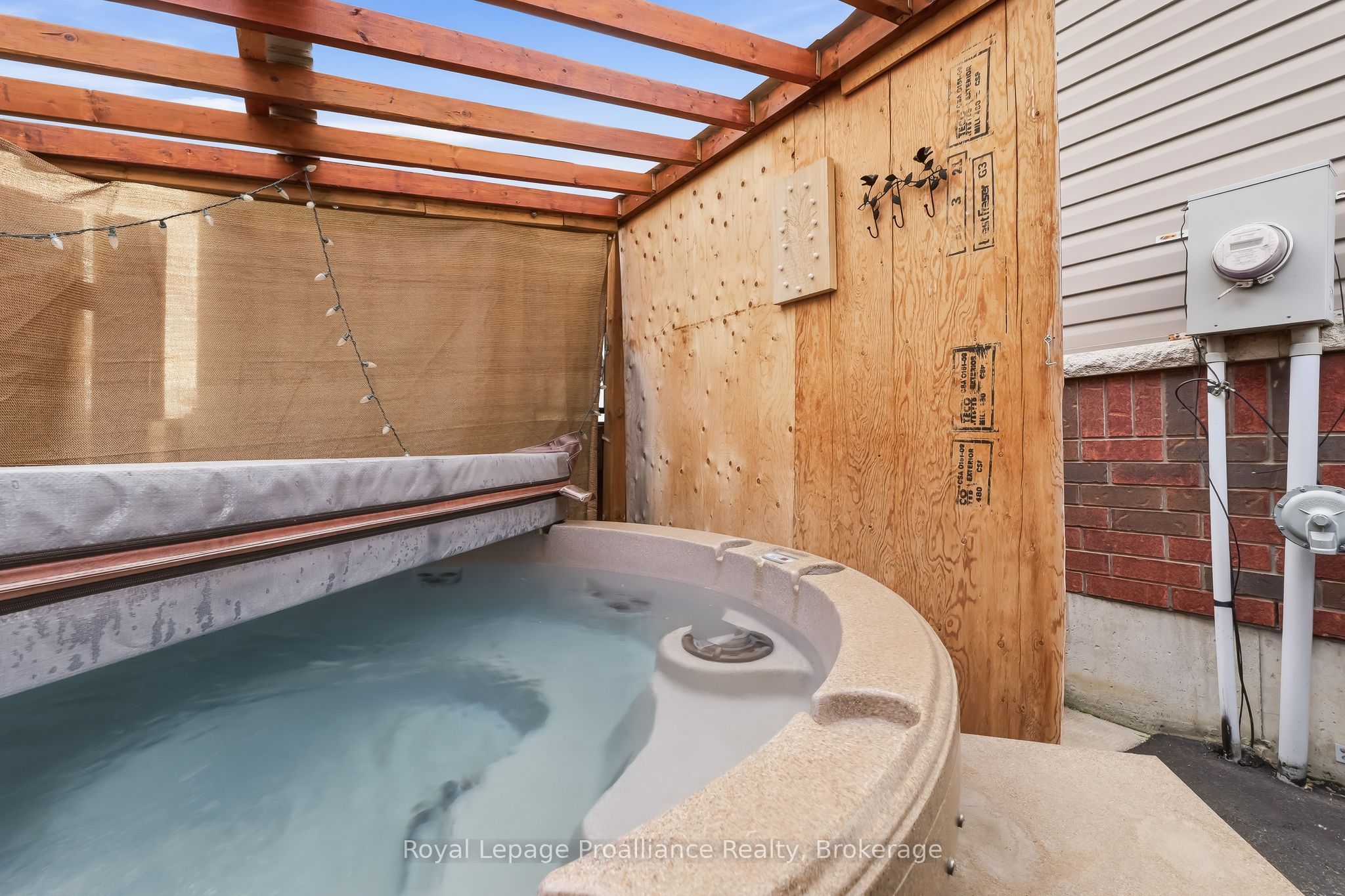 23 Empire Boulevard Property Photo 43