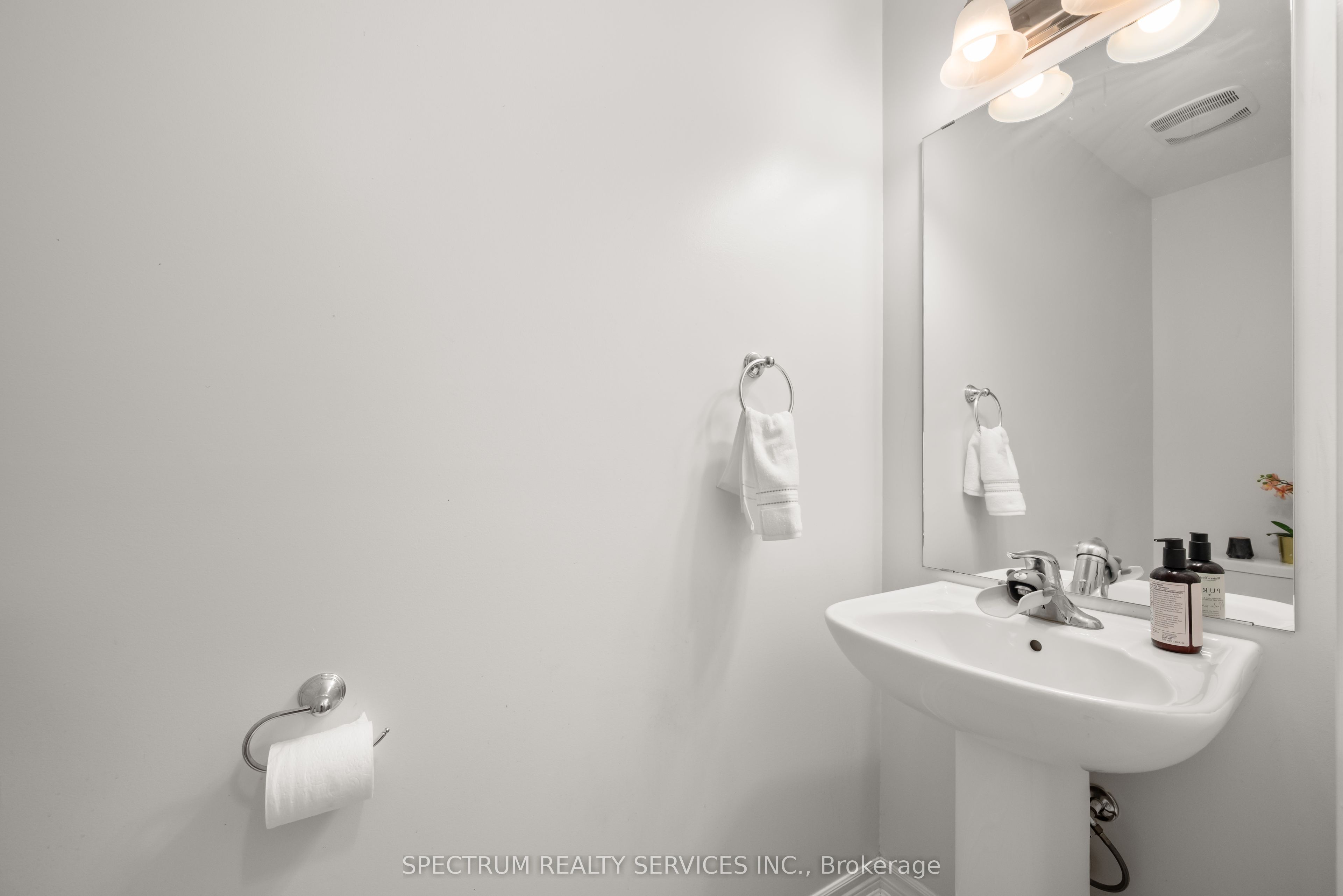 32 Horizon Avenue Property Photo 6