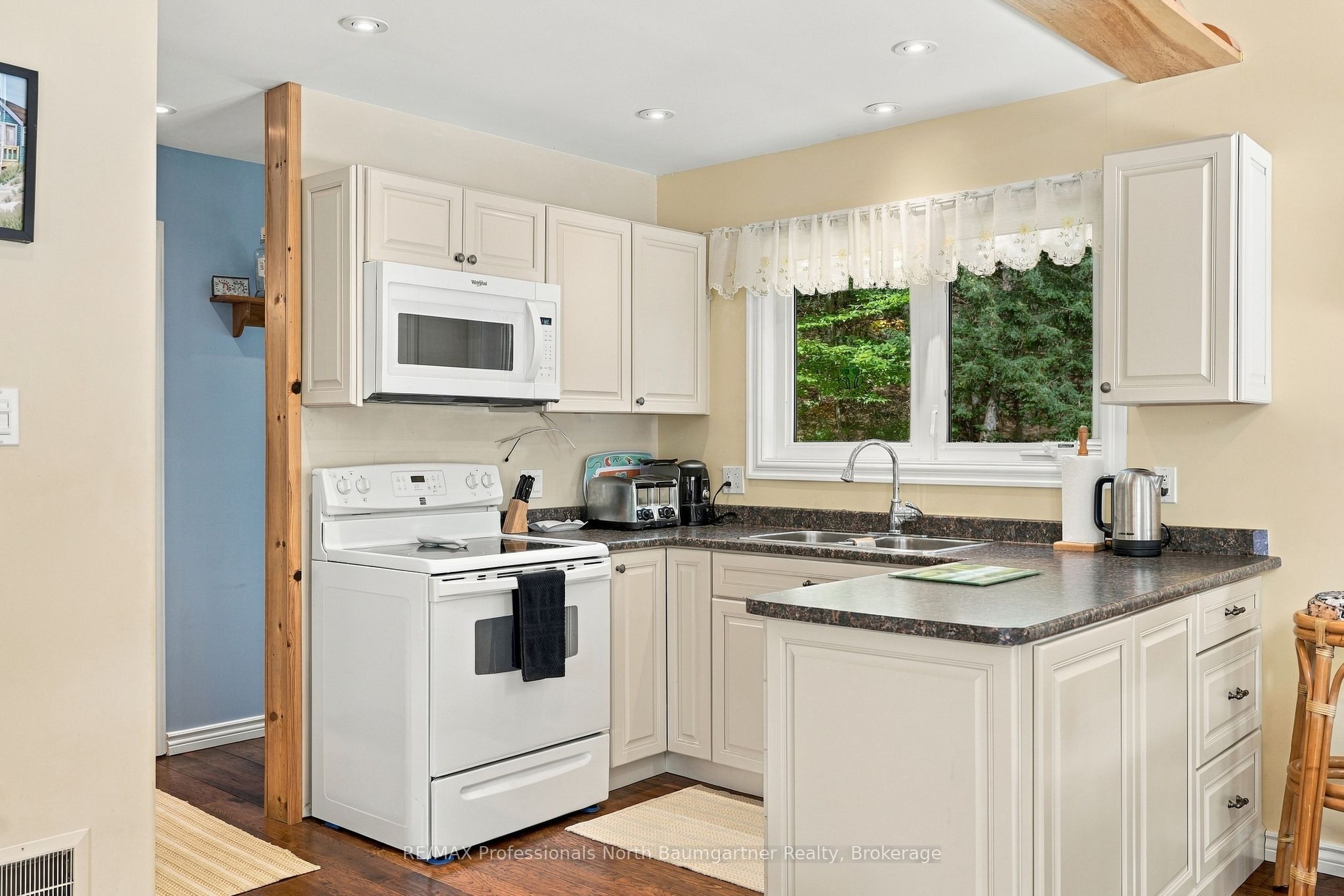 1289 Big Hawk Lake Road Property Photo 10