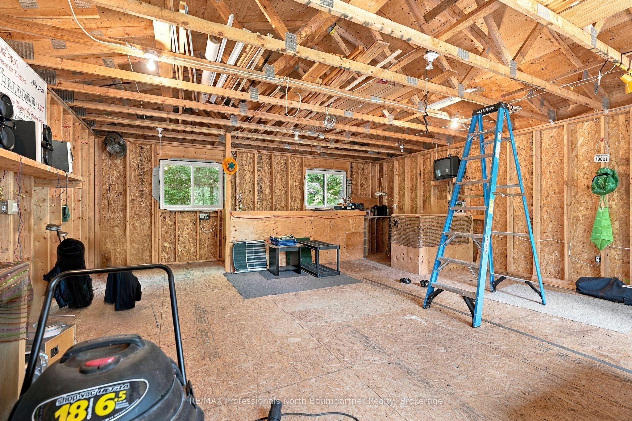 1289 Big Hawk Lake Road Property Photo 42
