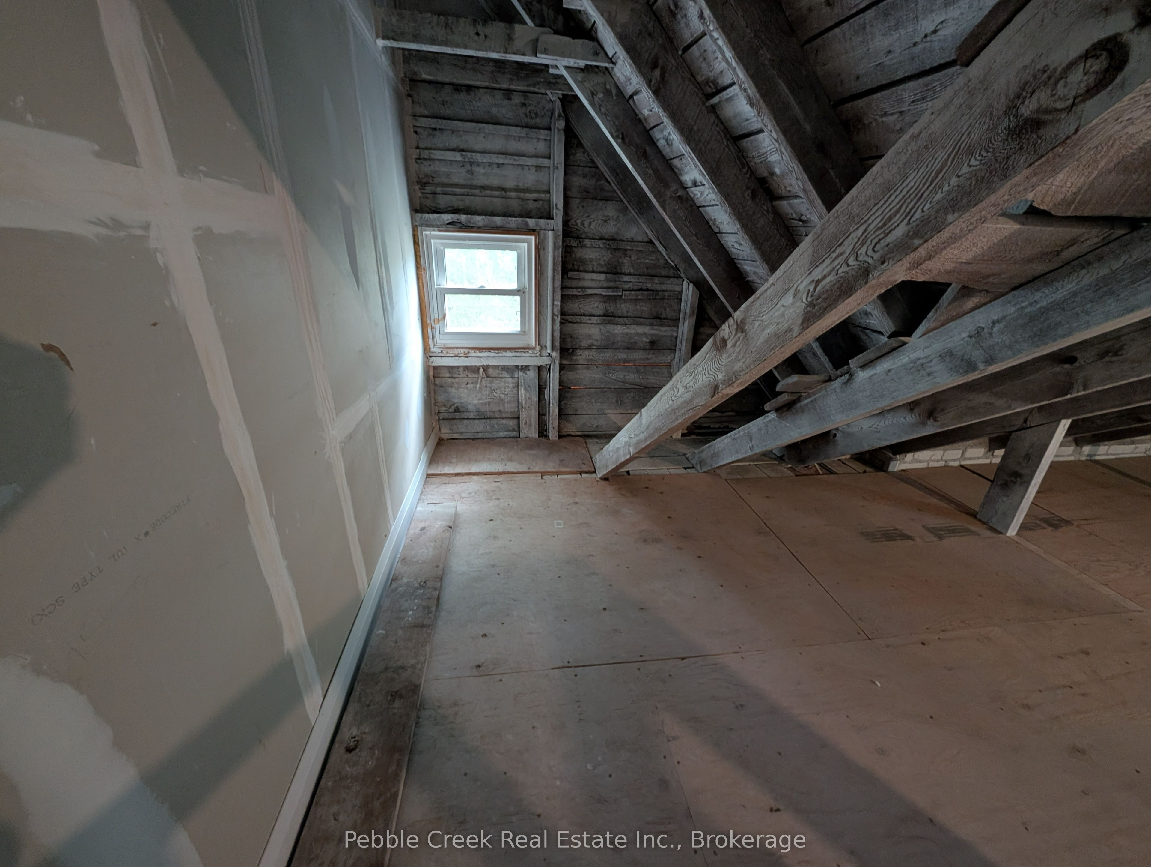 180 Cobourg Street Property Photo 34