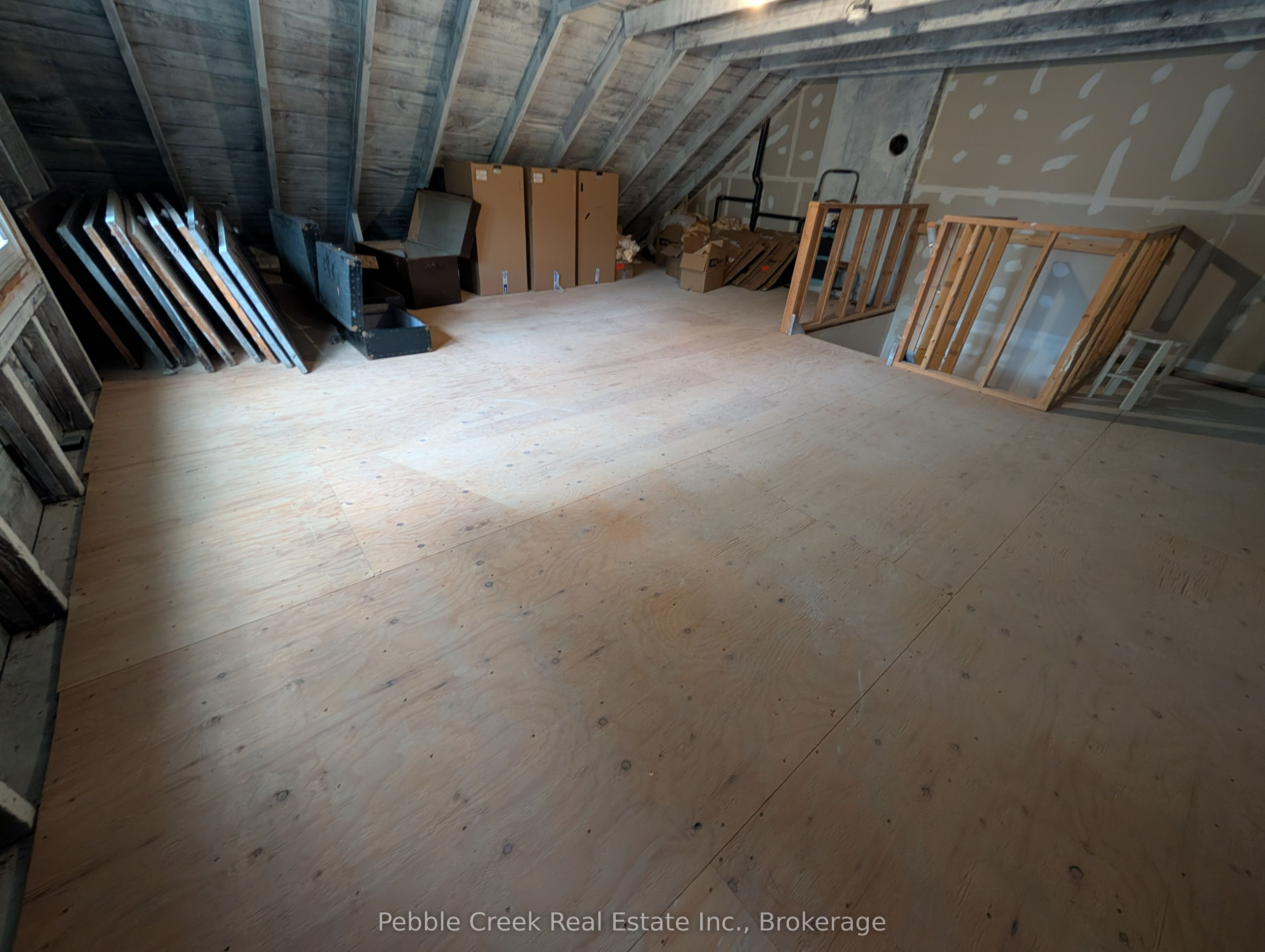 180 Cobourg Street Property Photo 37