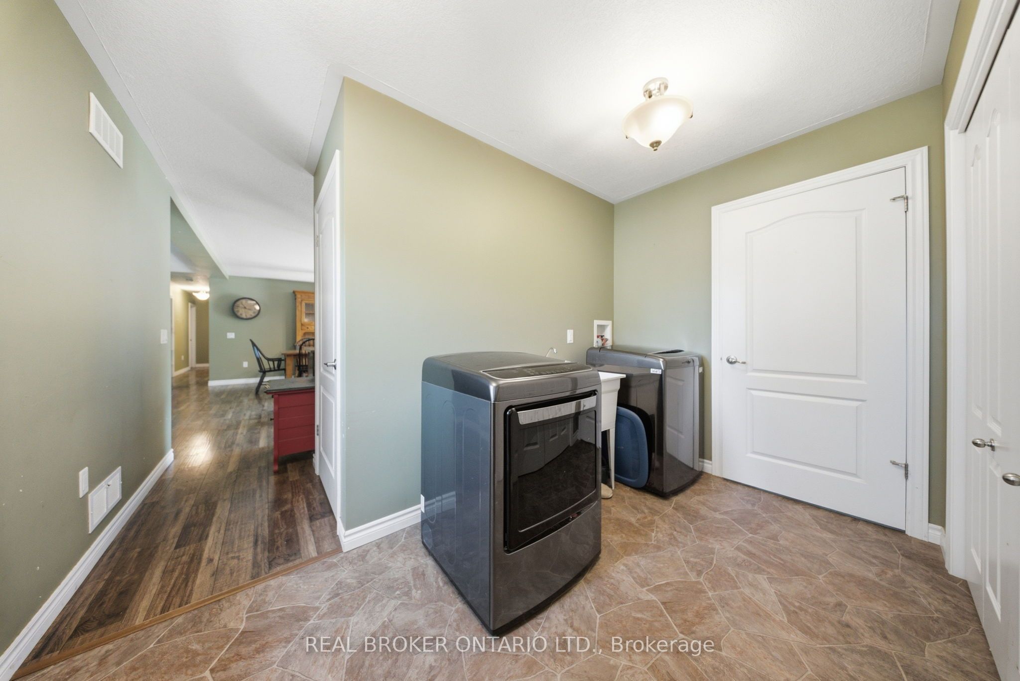 66 Talbot Street Property Photo 20