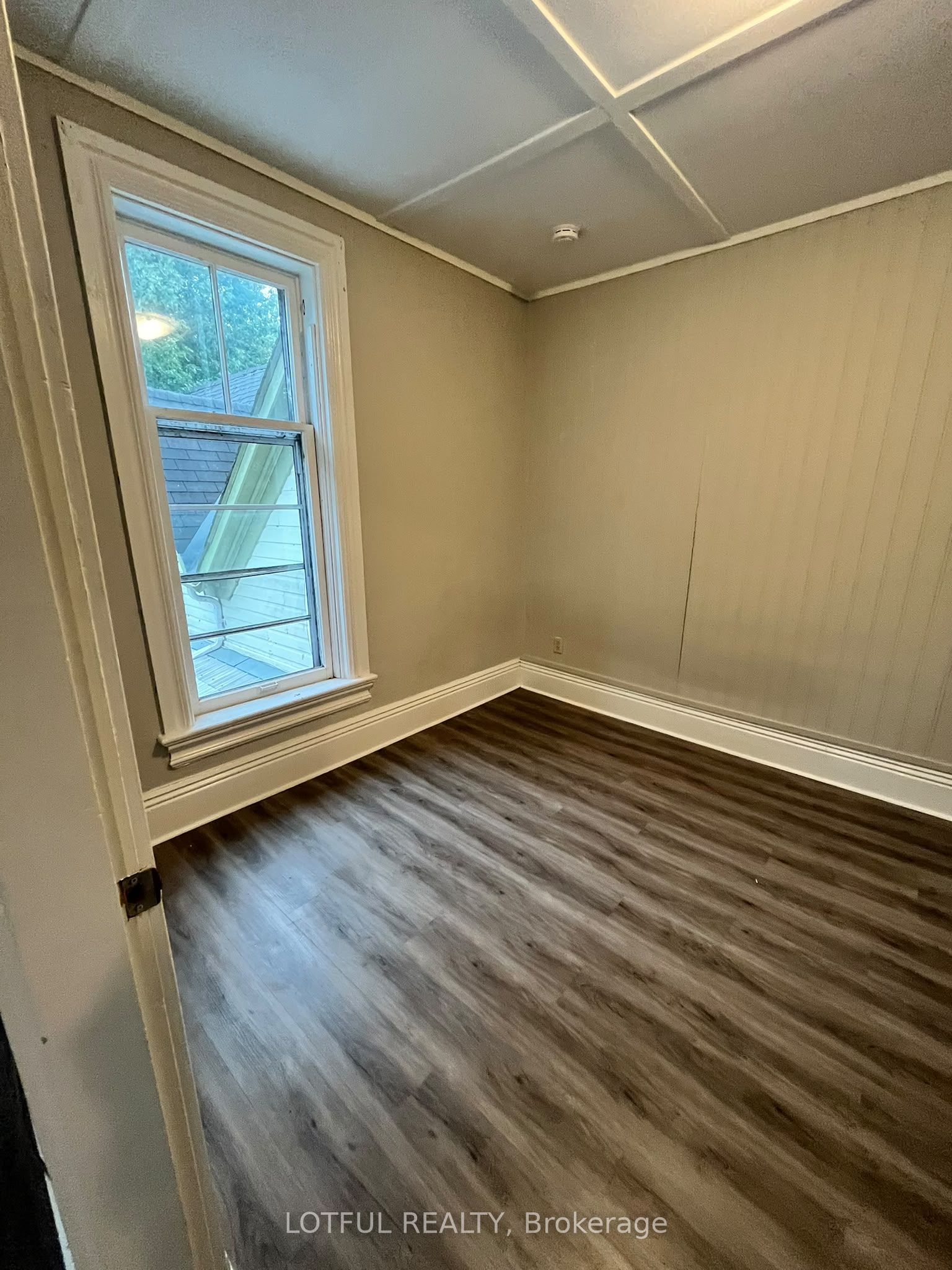 33 Lakeshore Drive 4 Property Photo 14