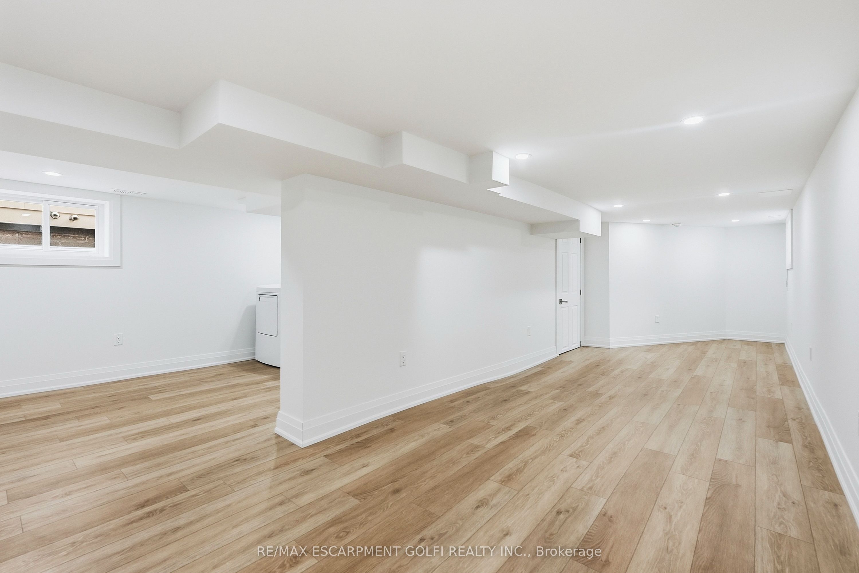 19 Vansitmart Avenue Property Photo 22