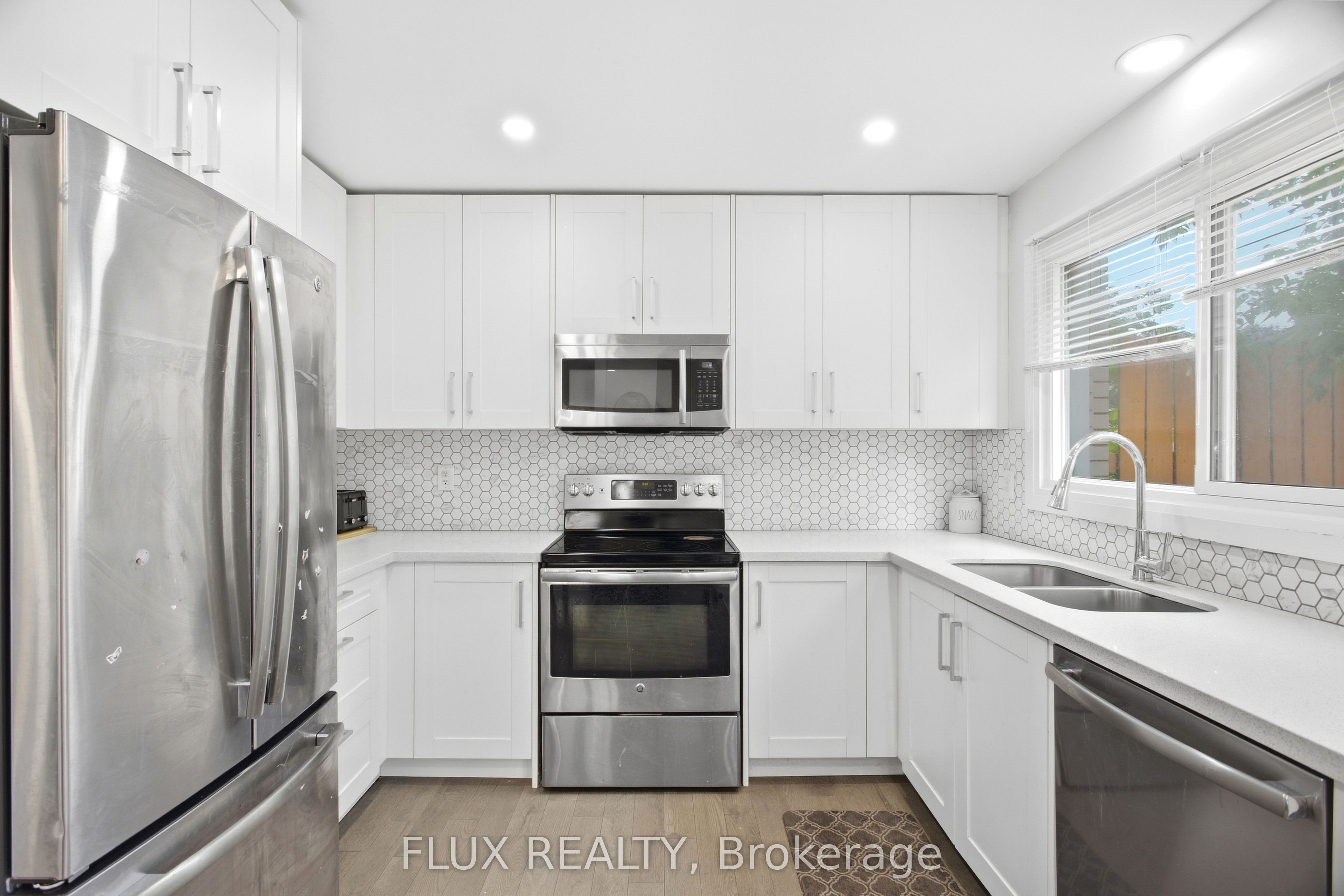 10 Jean Avenue Property Photo 10