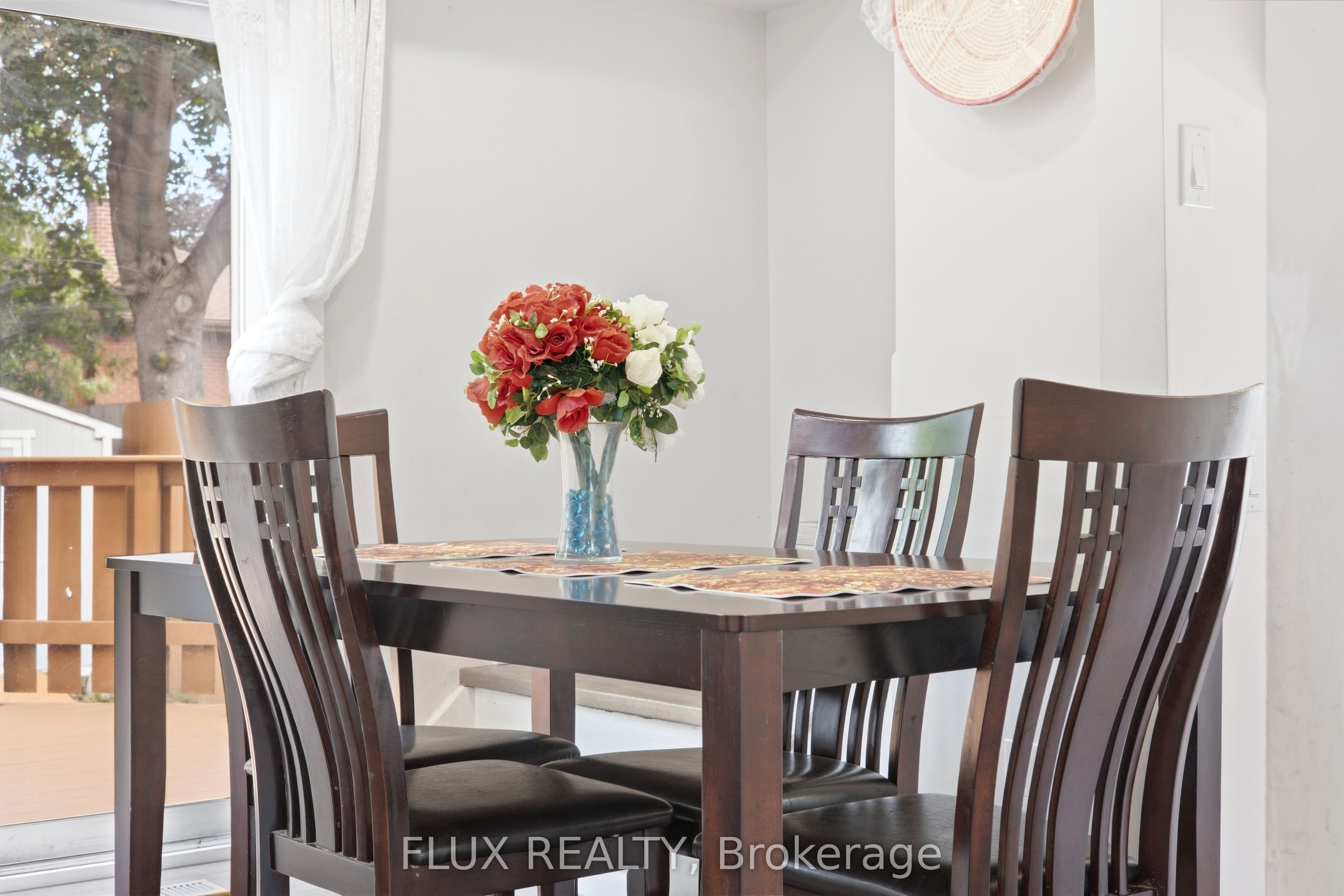 10 Jean Avenue Property Photo 18