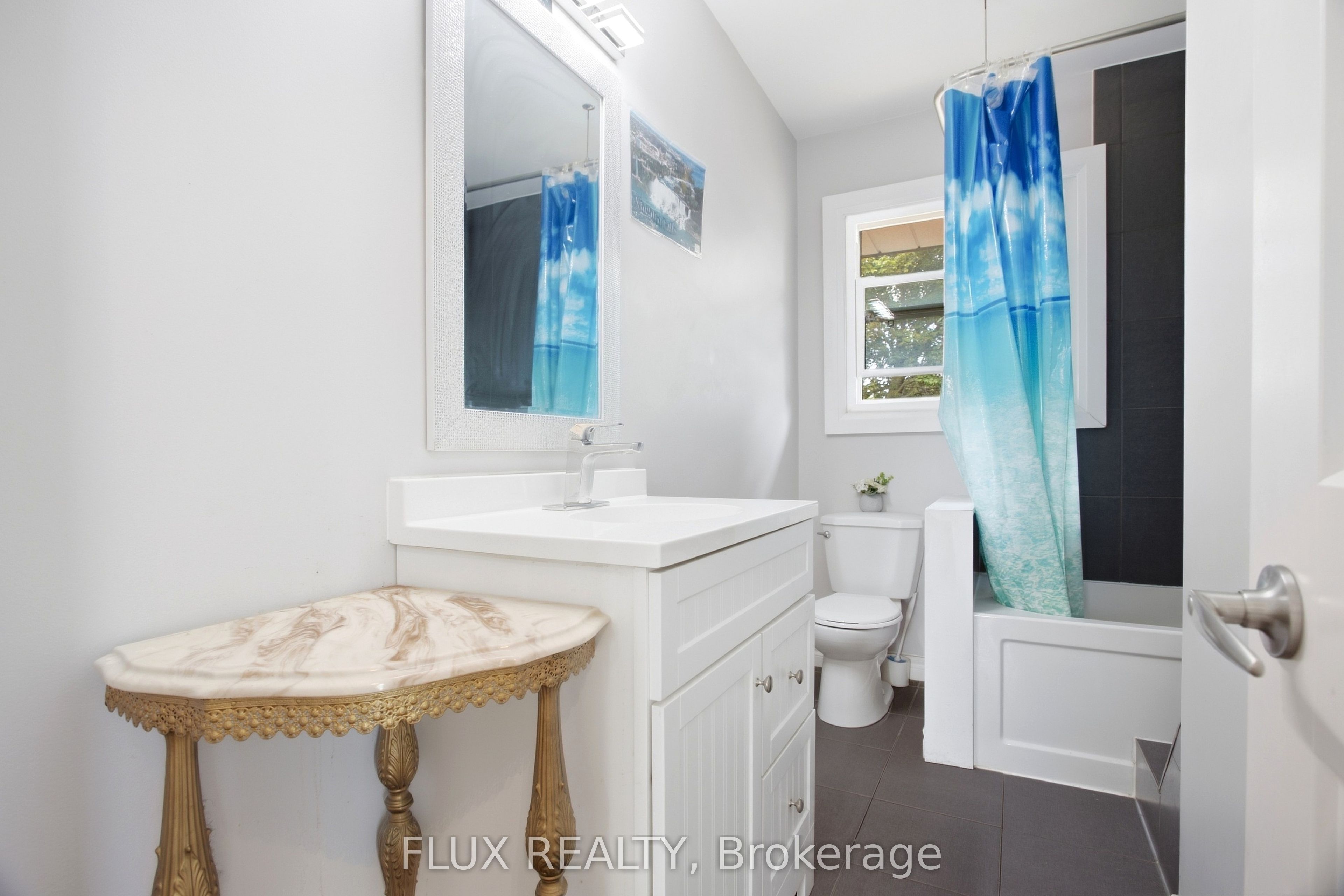 10 Jean Avenue Property Photo 22