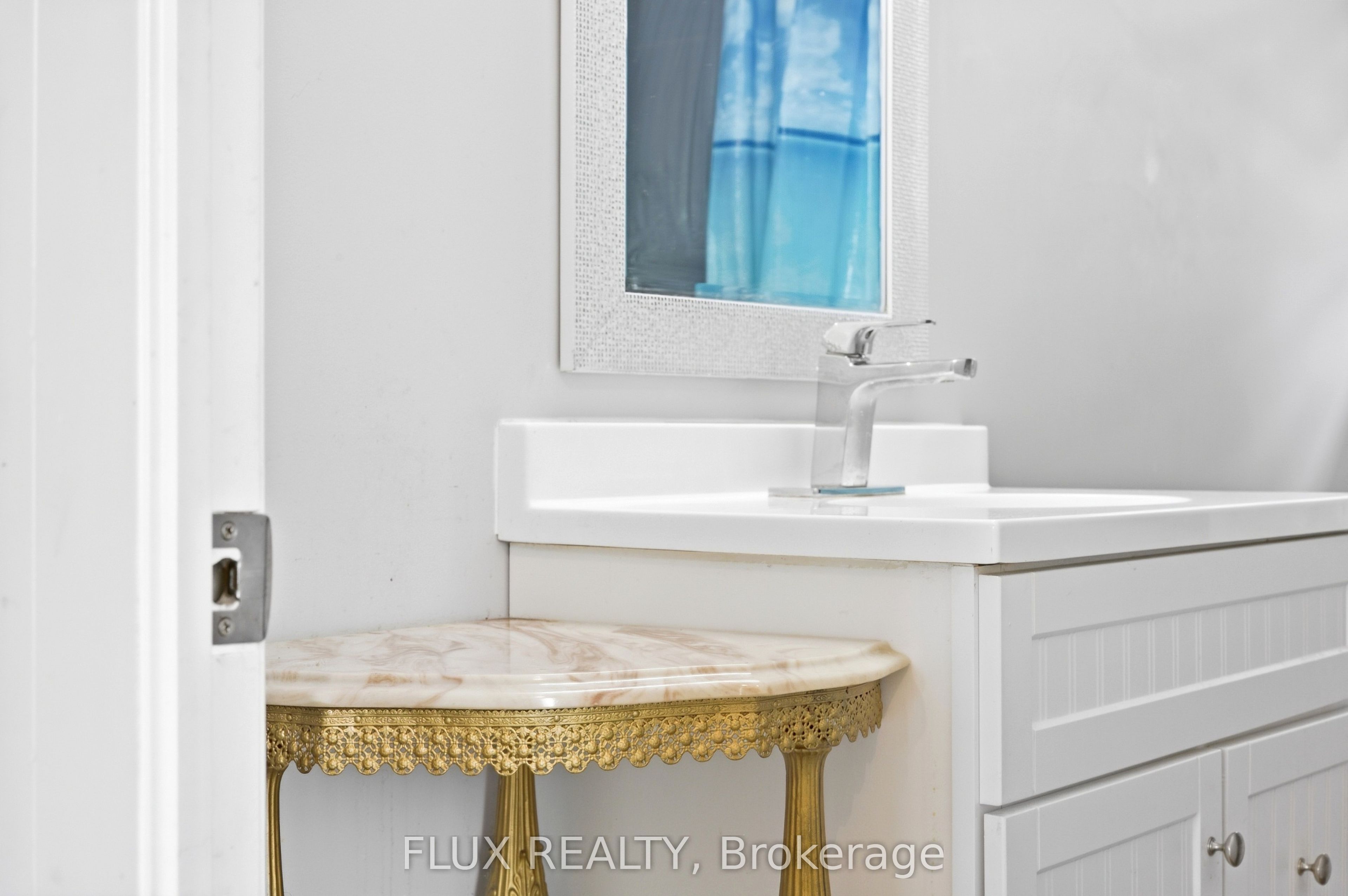 10 Jean Avenue Property Photo 23
