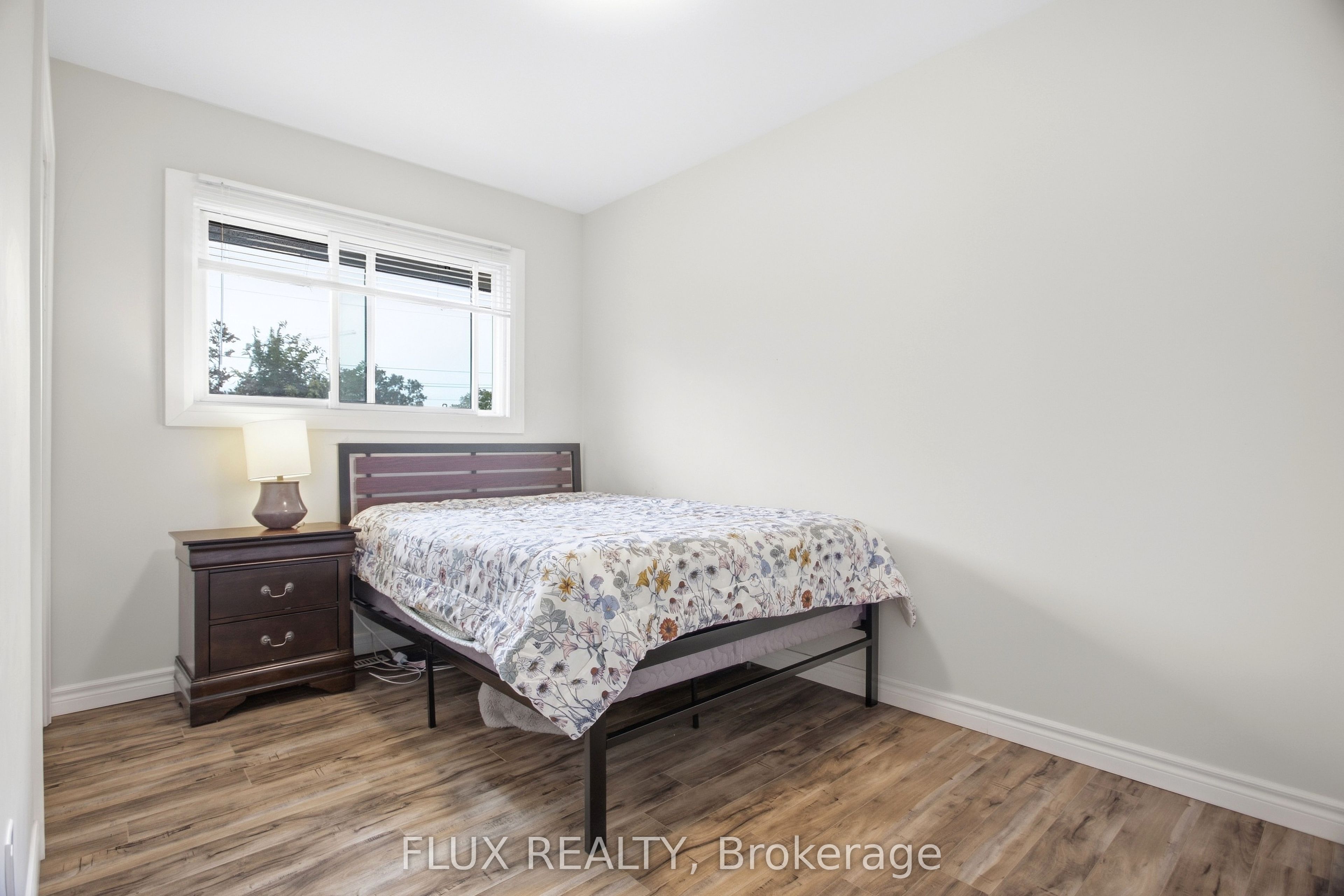 10 Jean Avenue Property Photo 28