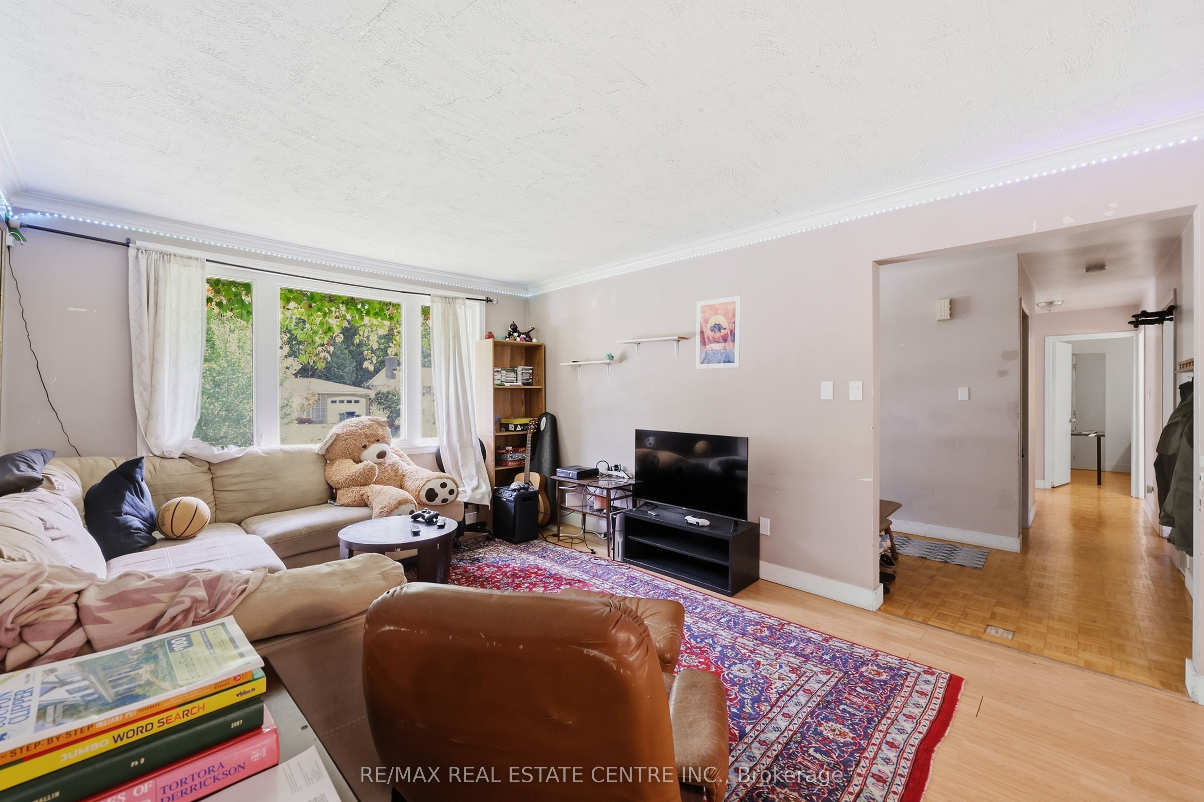 122 Greenbrier Drive Property Photo 6